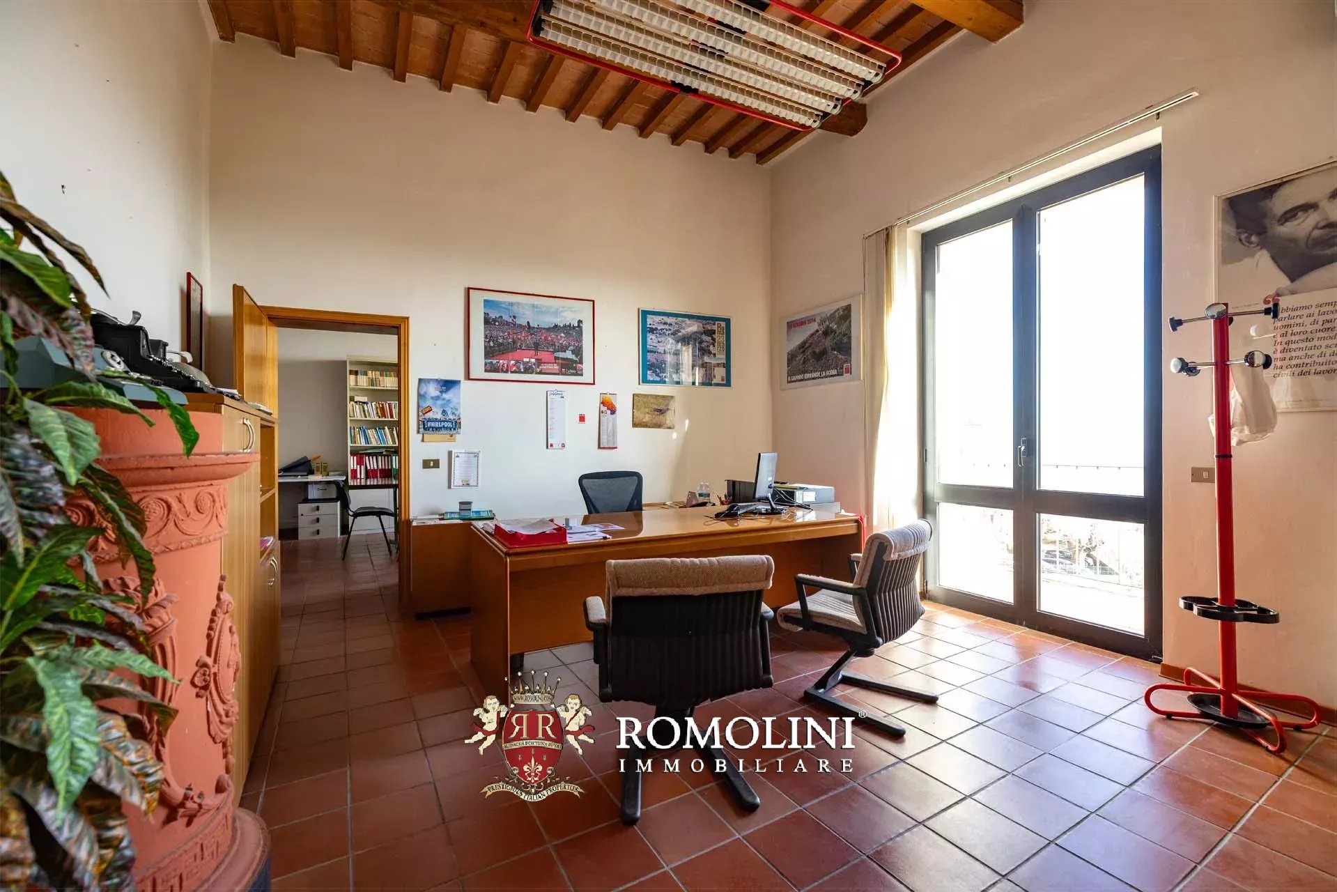 8 Bedroom Villa/Townhouse's Image 25