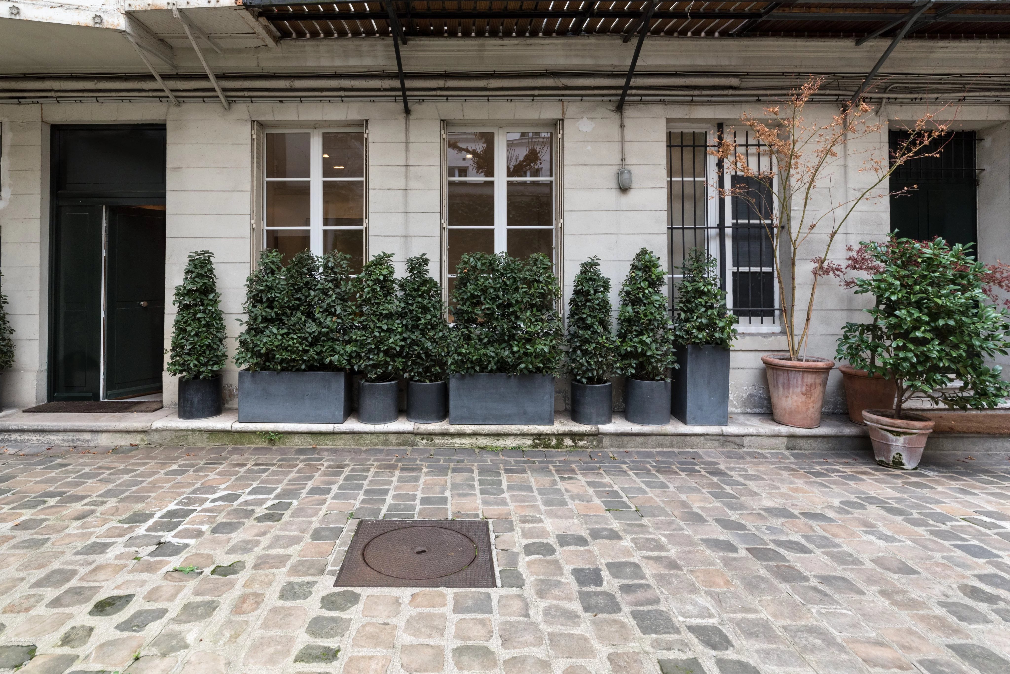 Paris 7th District – An ideal pied a terre in the heart of Saint-Germain-des-Prés.