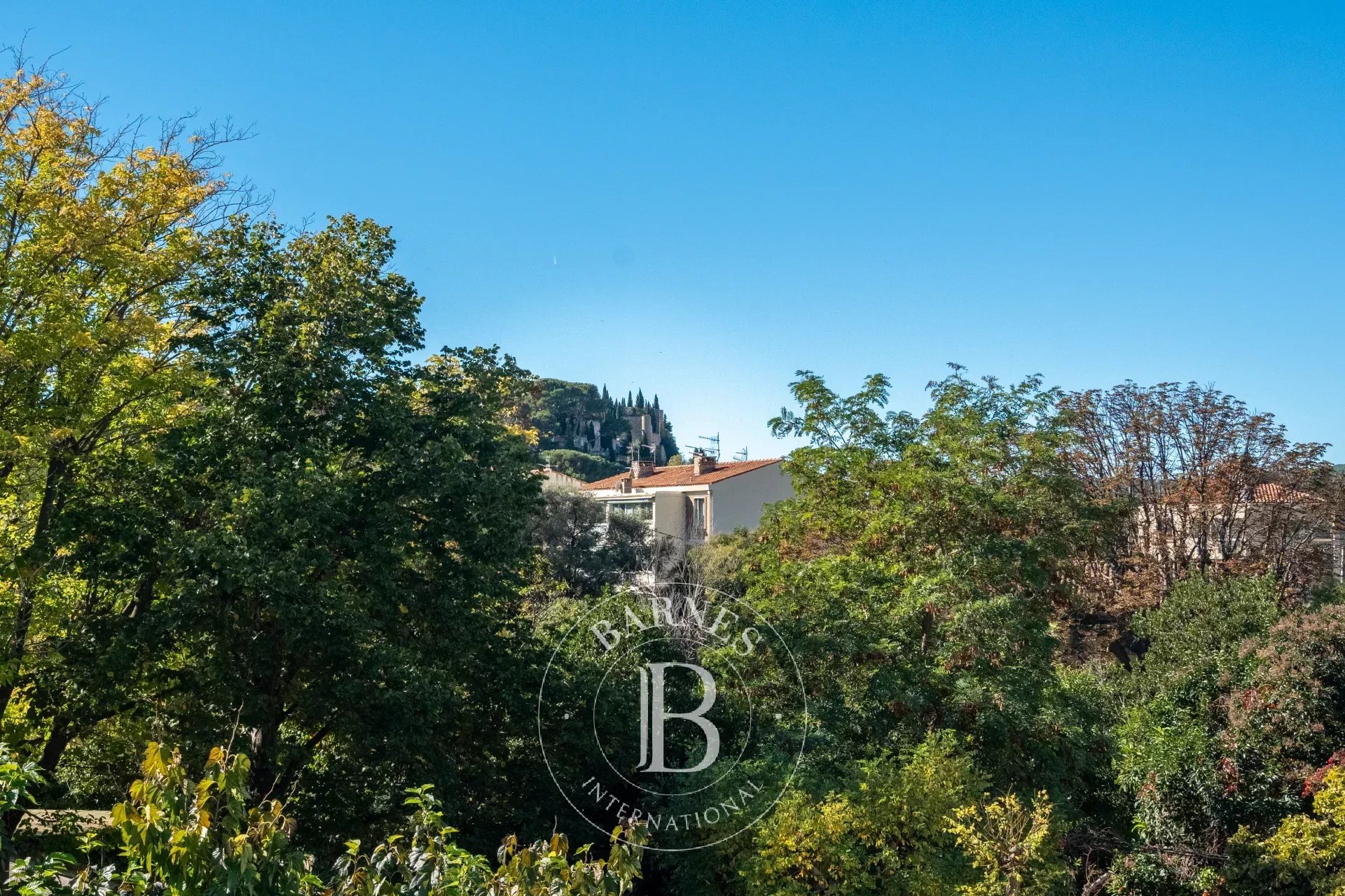 Daire Cassis - picture 7