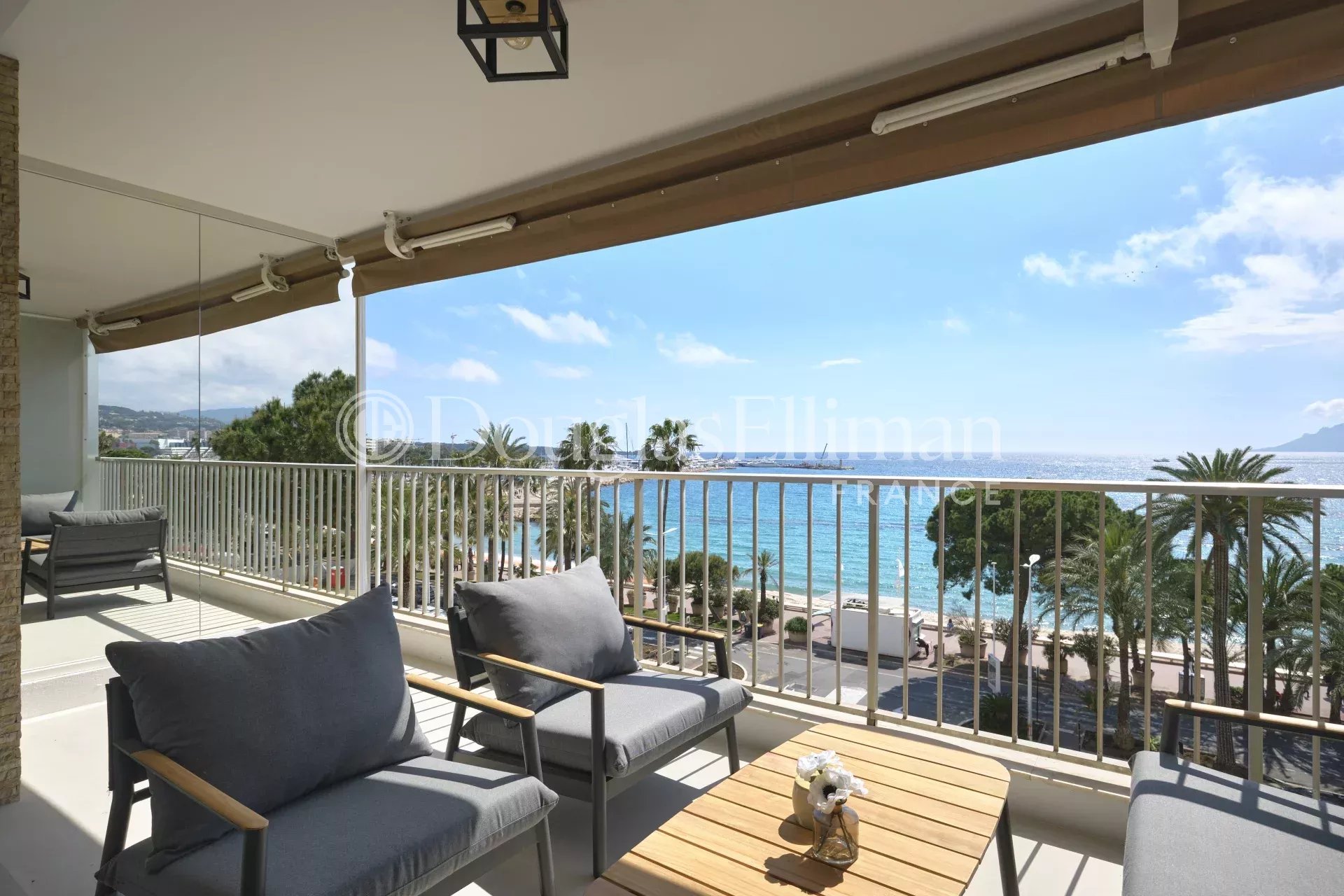 CANNES CROISETTE – Magnifique appartement avec vue mer panoramique - Image nᵒ2