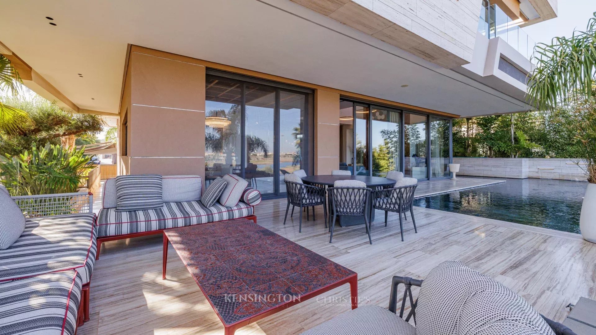 5 Bedroom Villa/Townhouse's Image 17