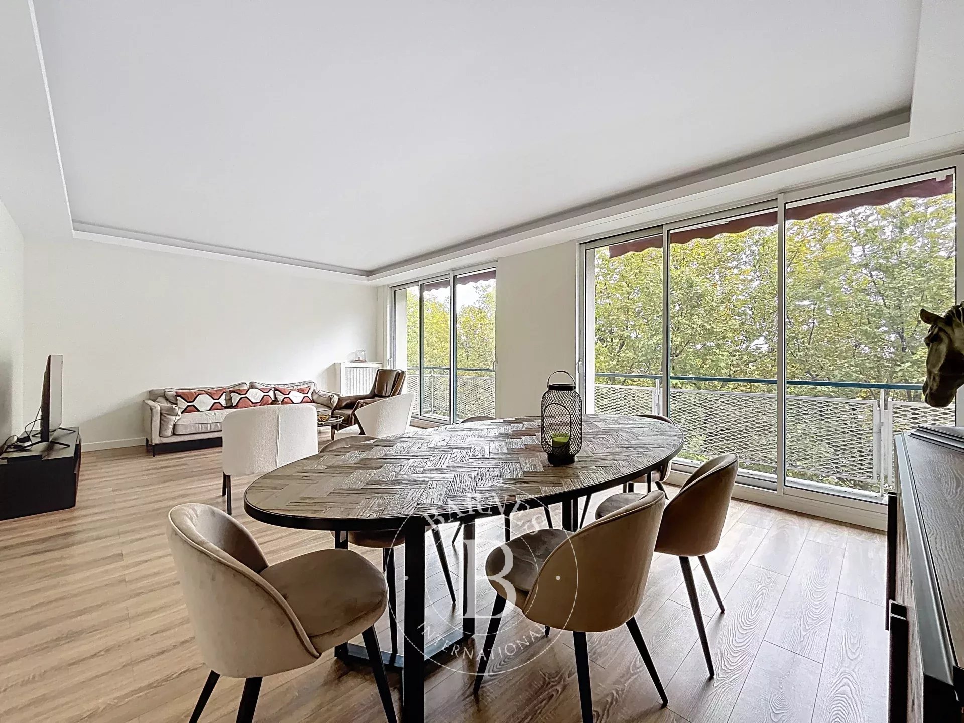 Apartment Paris 75016  -  ref 86659415 (picture 1)