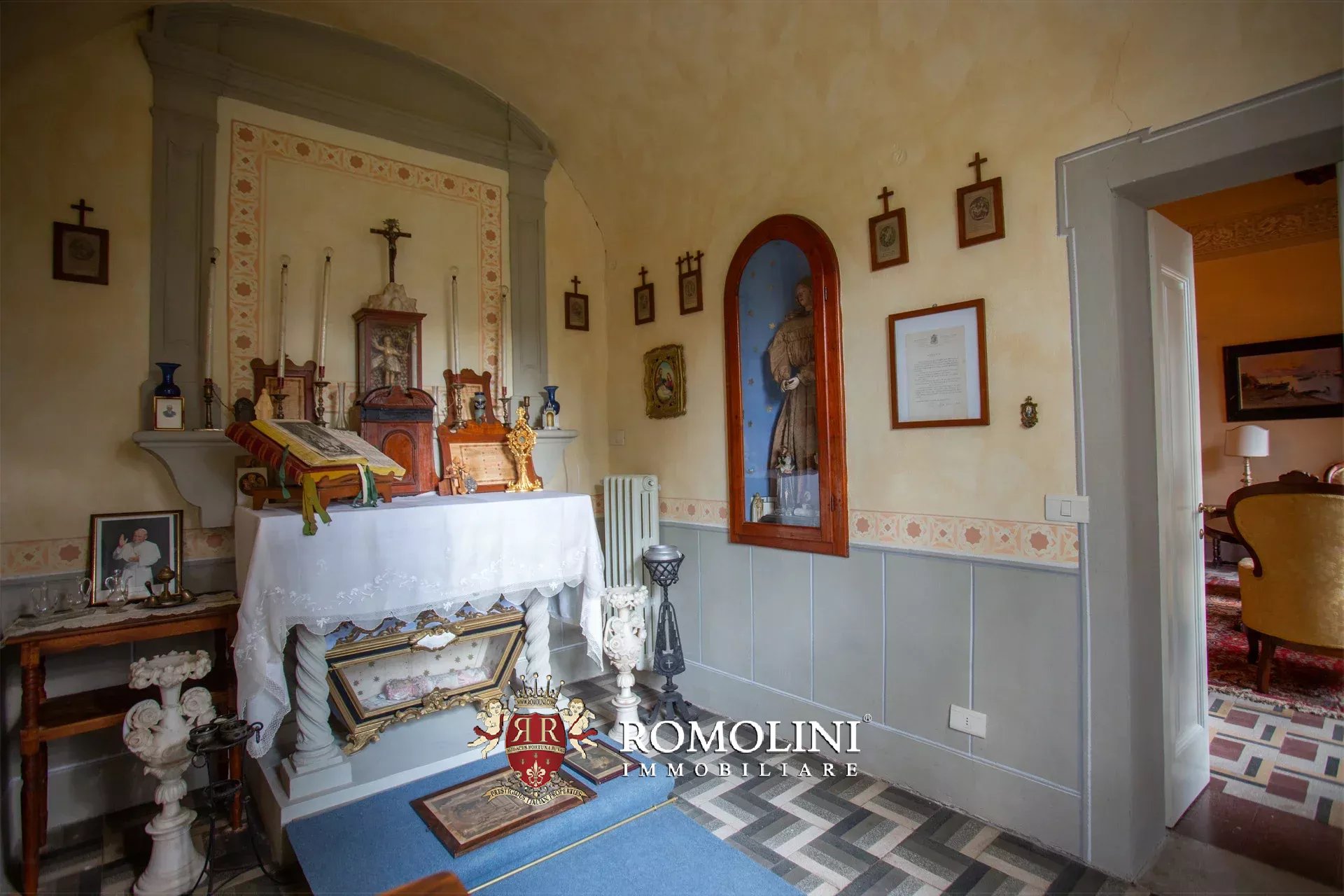 7 Bedroom Villa/Townhouse's Image 31