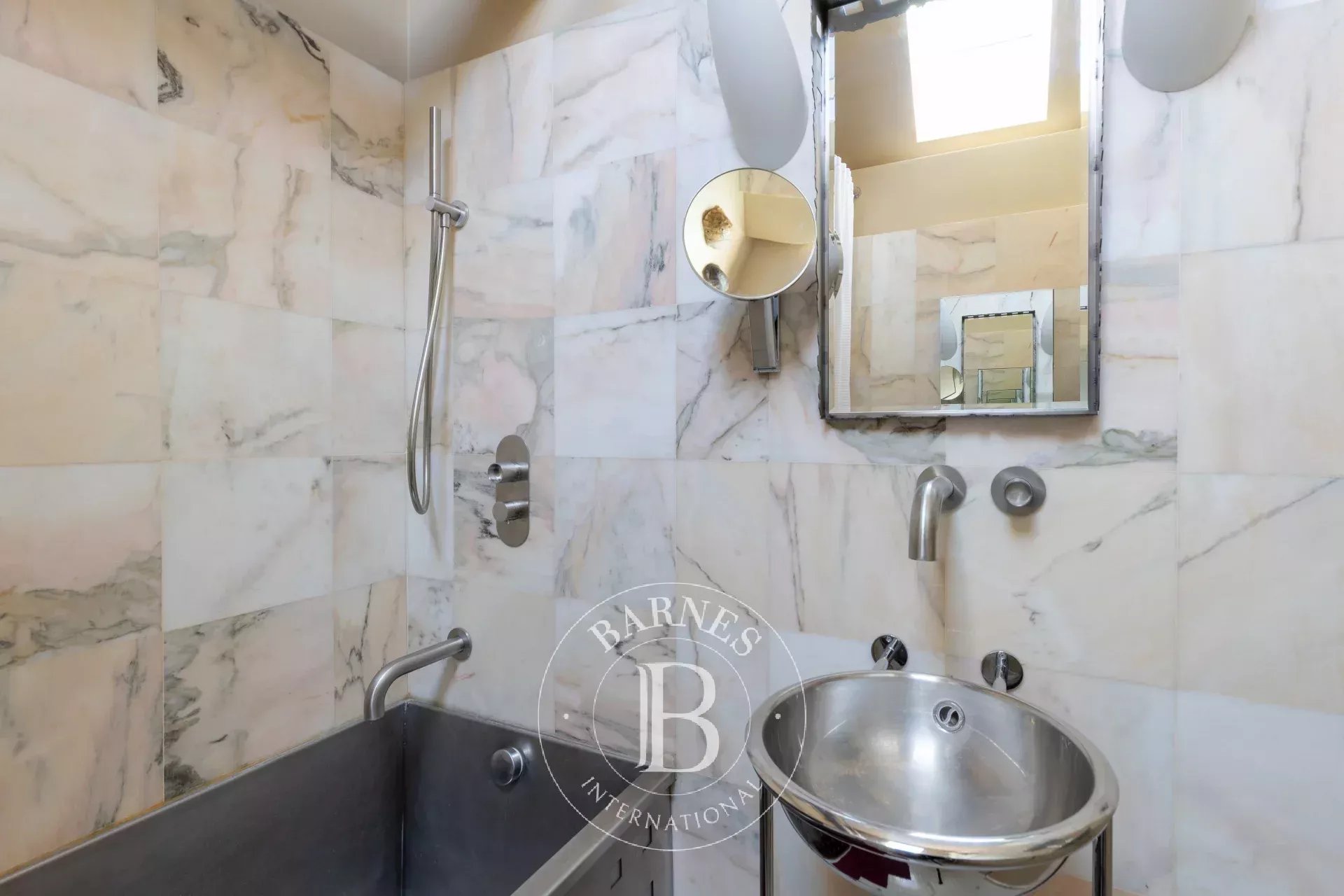 Daire Paris 3ème - picture 14