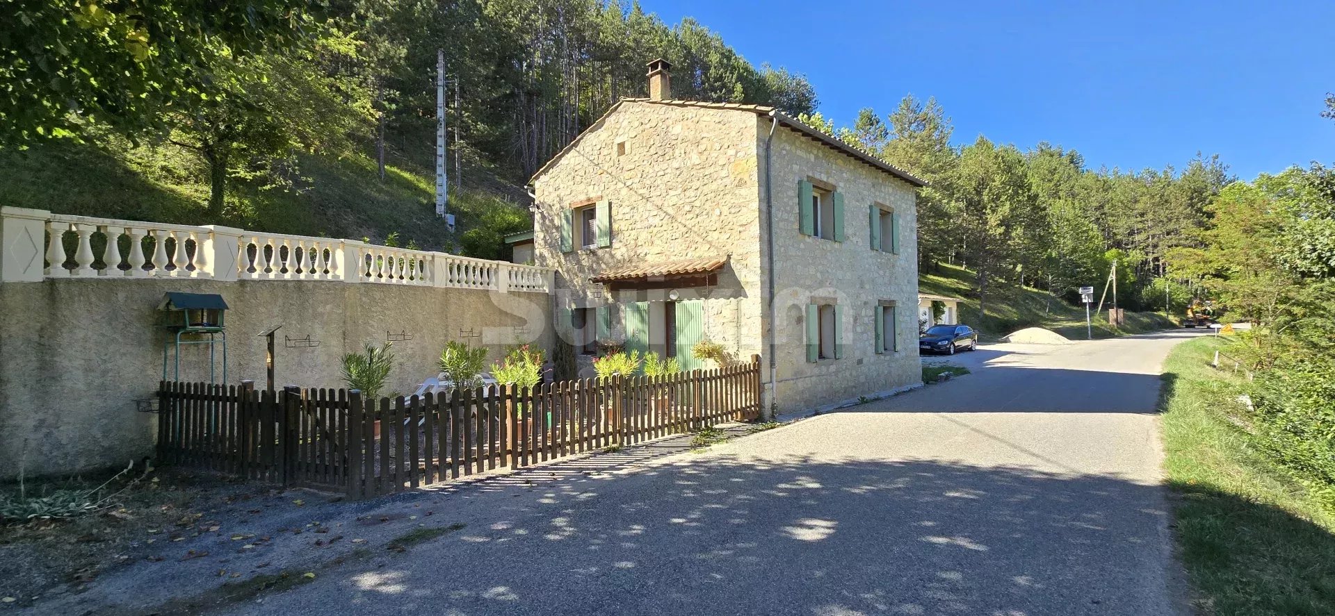 Agence immobilière de THIERRY VEYRADIER AGENCE IMMOBILIER