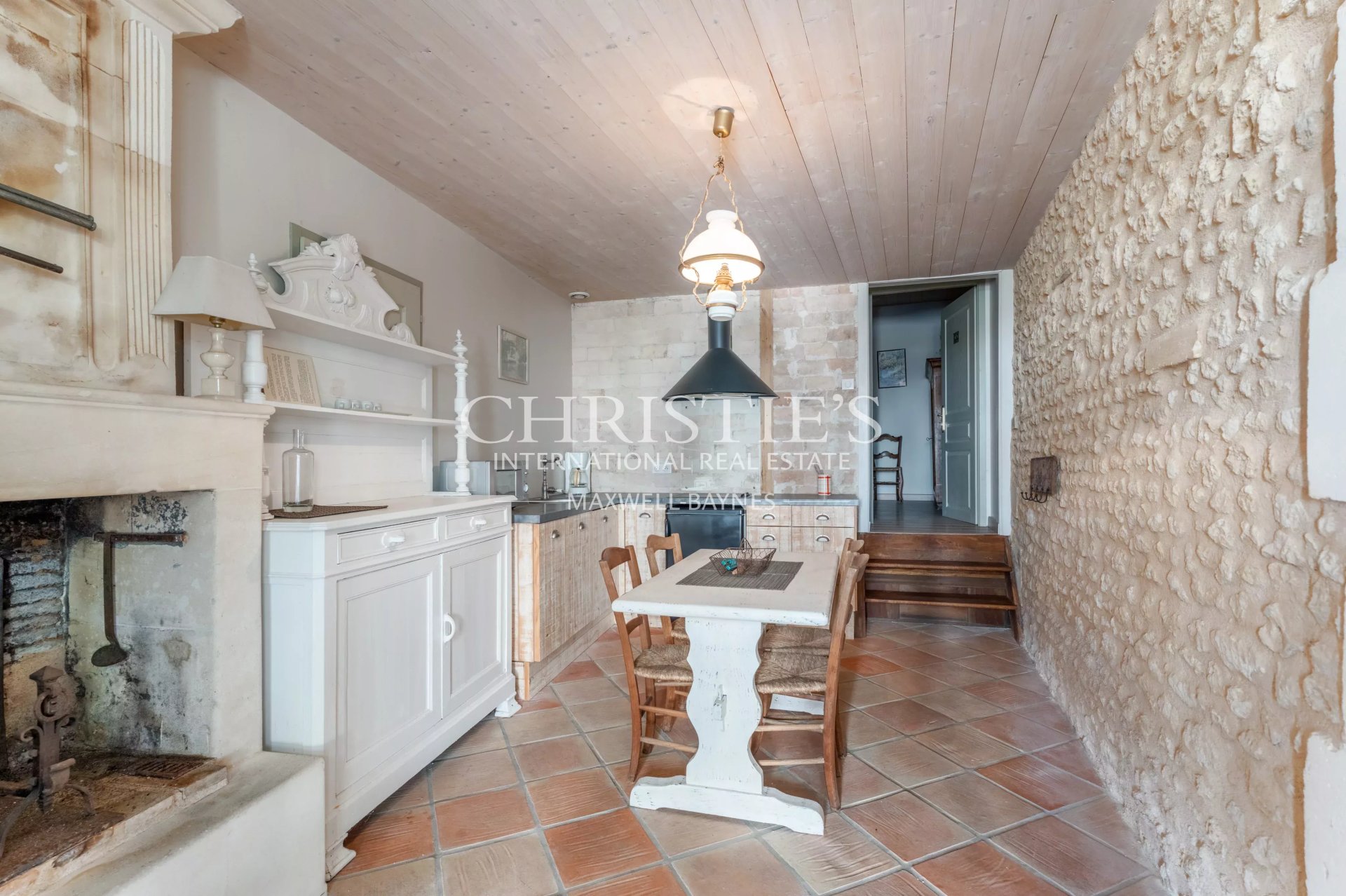 13 Bedroom Villa/Townhouse's Image 31