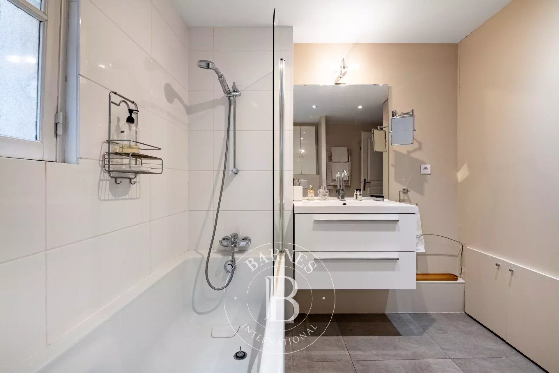 Daire Paris 3ème - picture 20