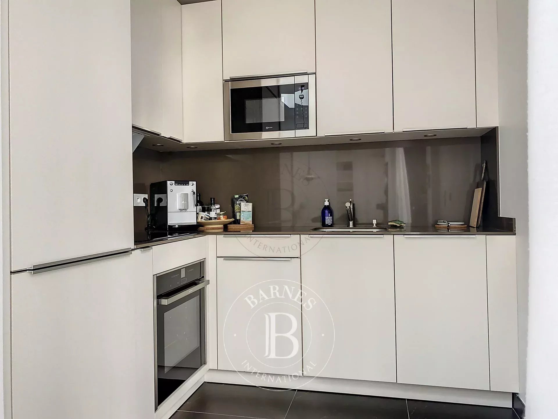 Daire Paris 10ème - picture 10