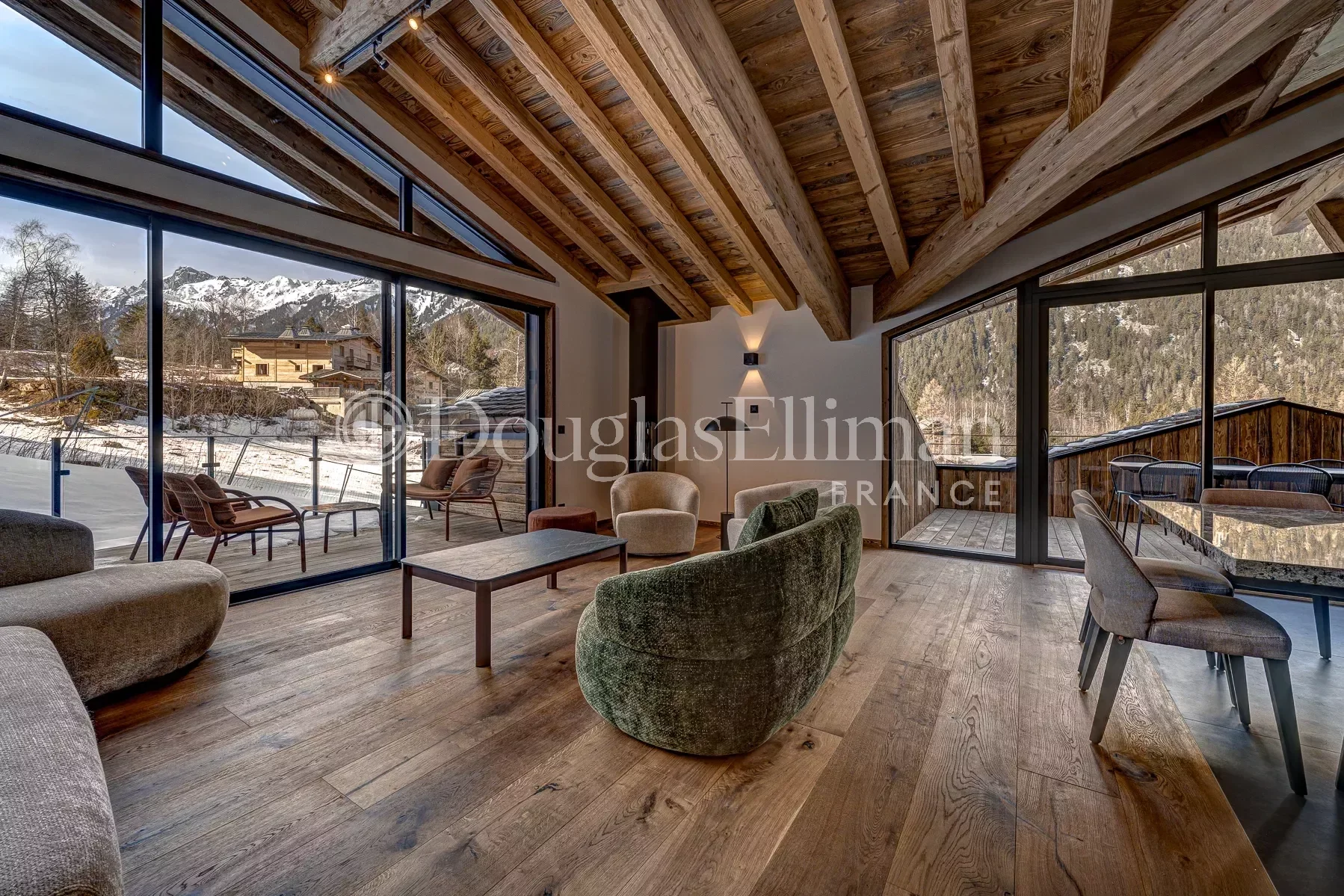 CHAMONIX – Chalet de luxe avec une piscine - Image nᵒ3