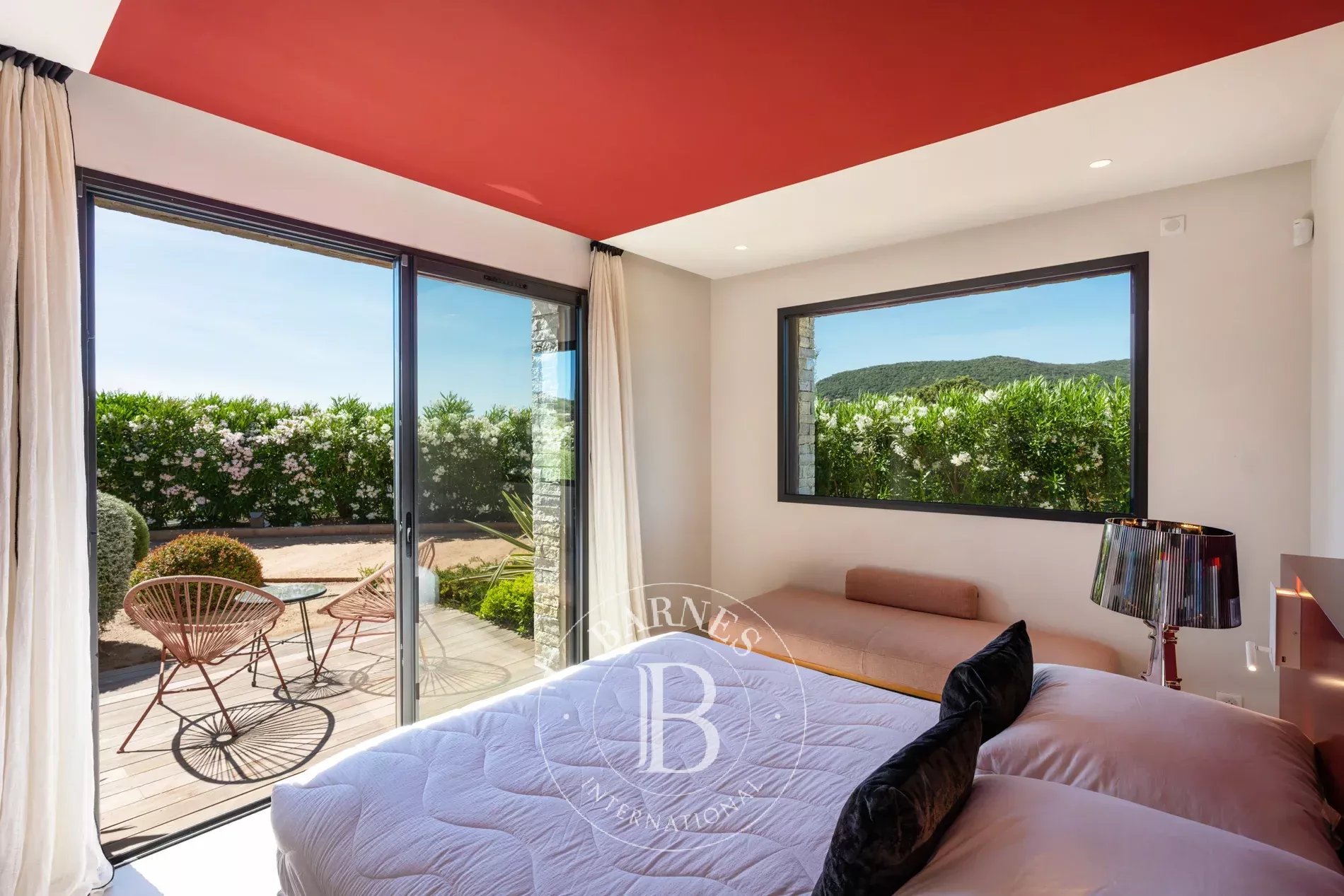 Sainte-Lucie-de-Porto-Vecchio  - Villa 7 Pi&egrave;ces 5 Chambres - picture 12