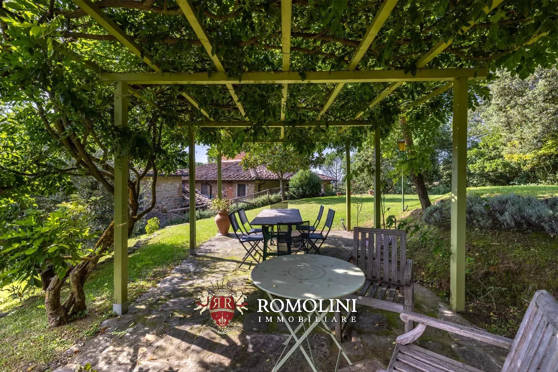 5 Bedroom Vineyard's Image 13