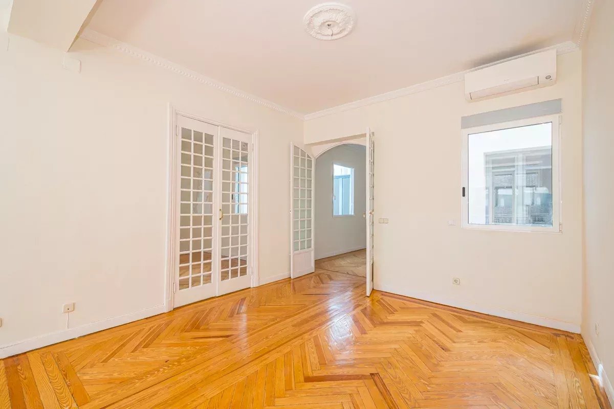 Daire Madrid - picture 13