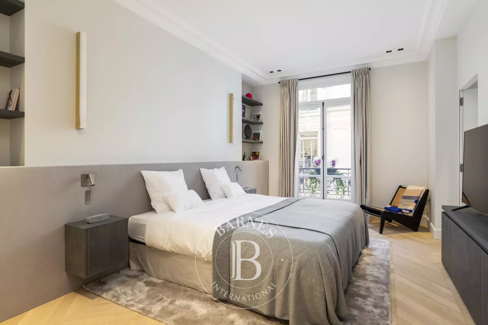 Daire Paris 8ème - picture 12