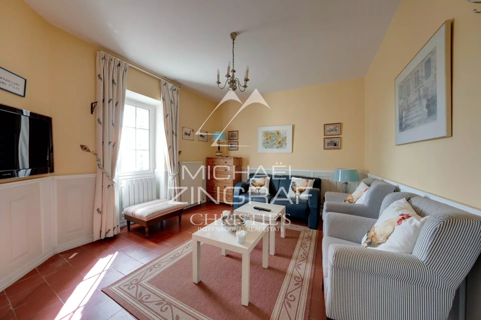 11 Bedroom Villa/Townhouse's Image 15