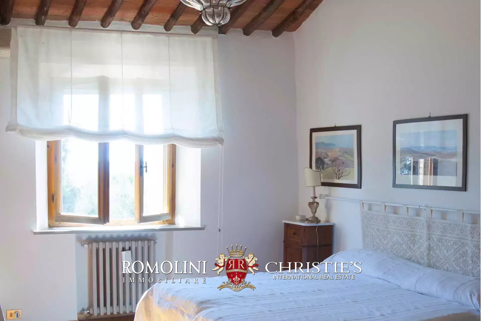 18 Bedroom Vineyard's Image 81