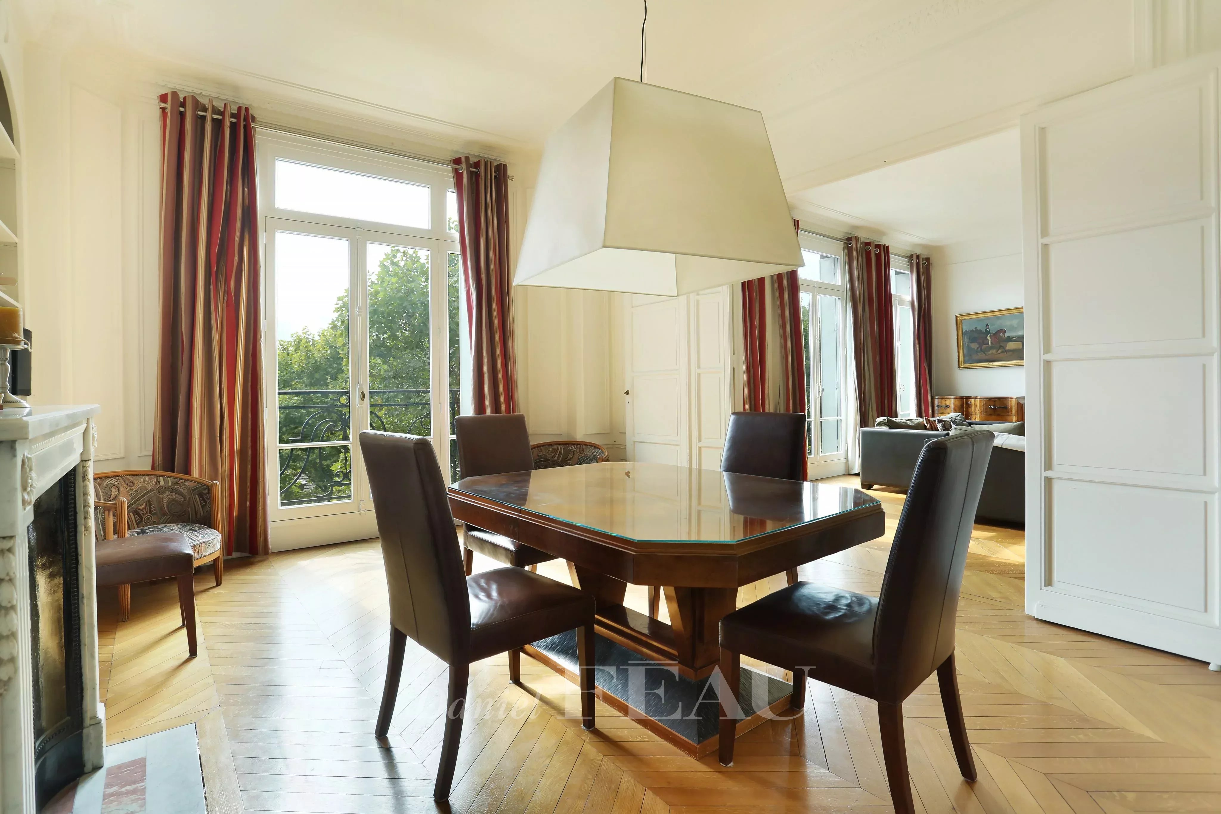 Location Appartement Paris 17ème
