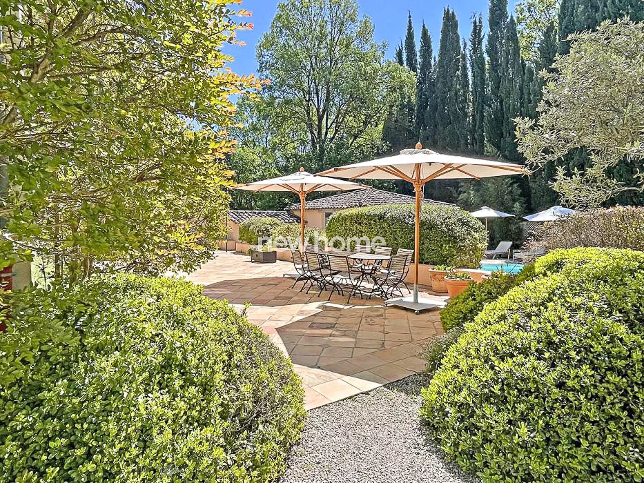 Demeure d'exception à Salernes : 7 chambres, ascenseur et parc de 5 800 m²