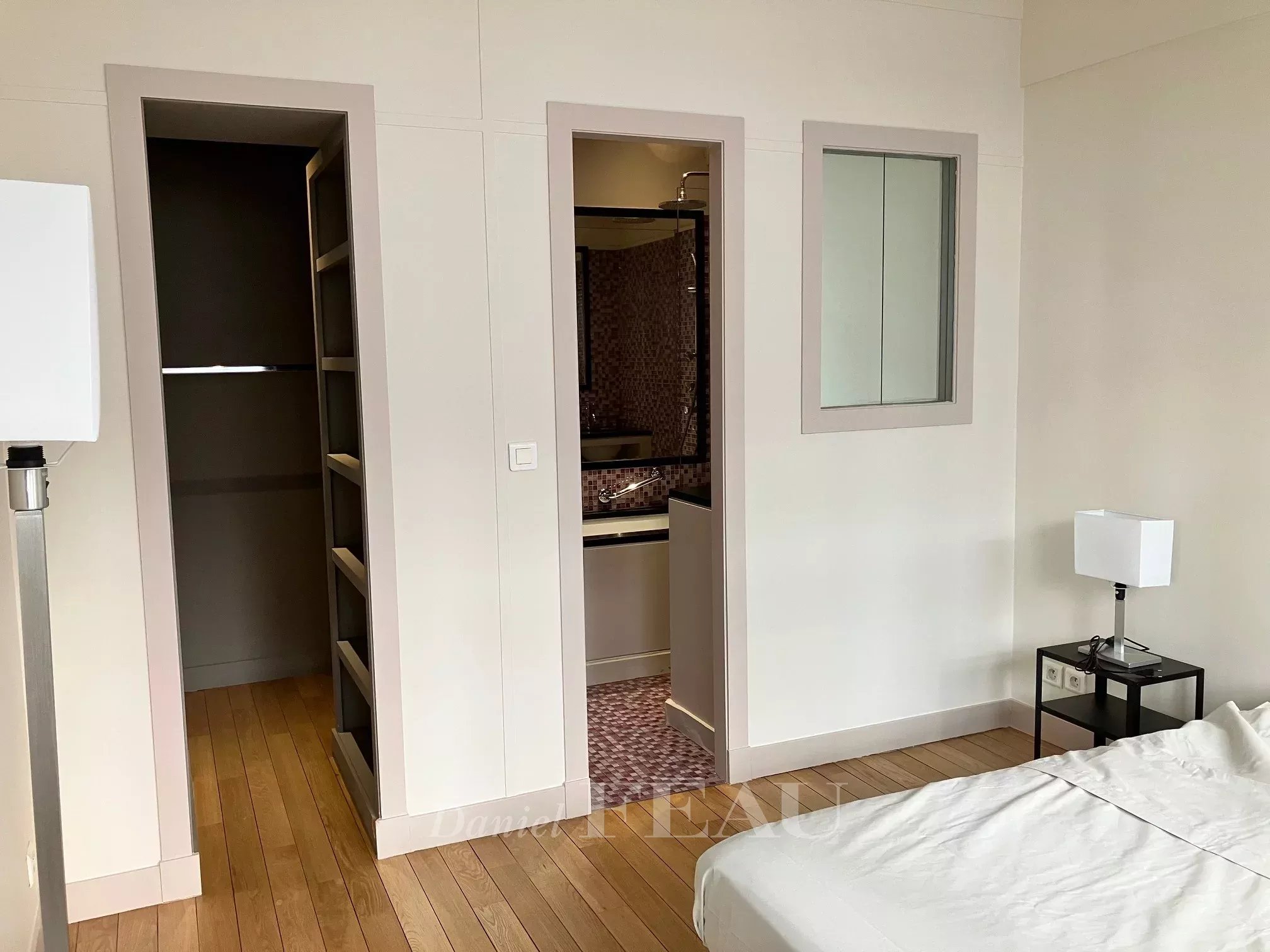 Sale Apartment Paris 16th