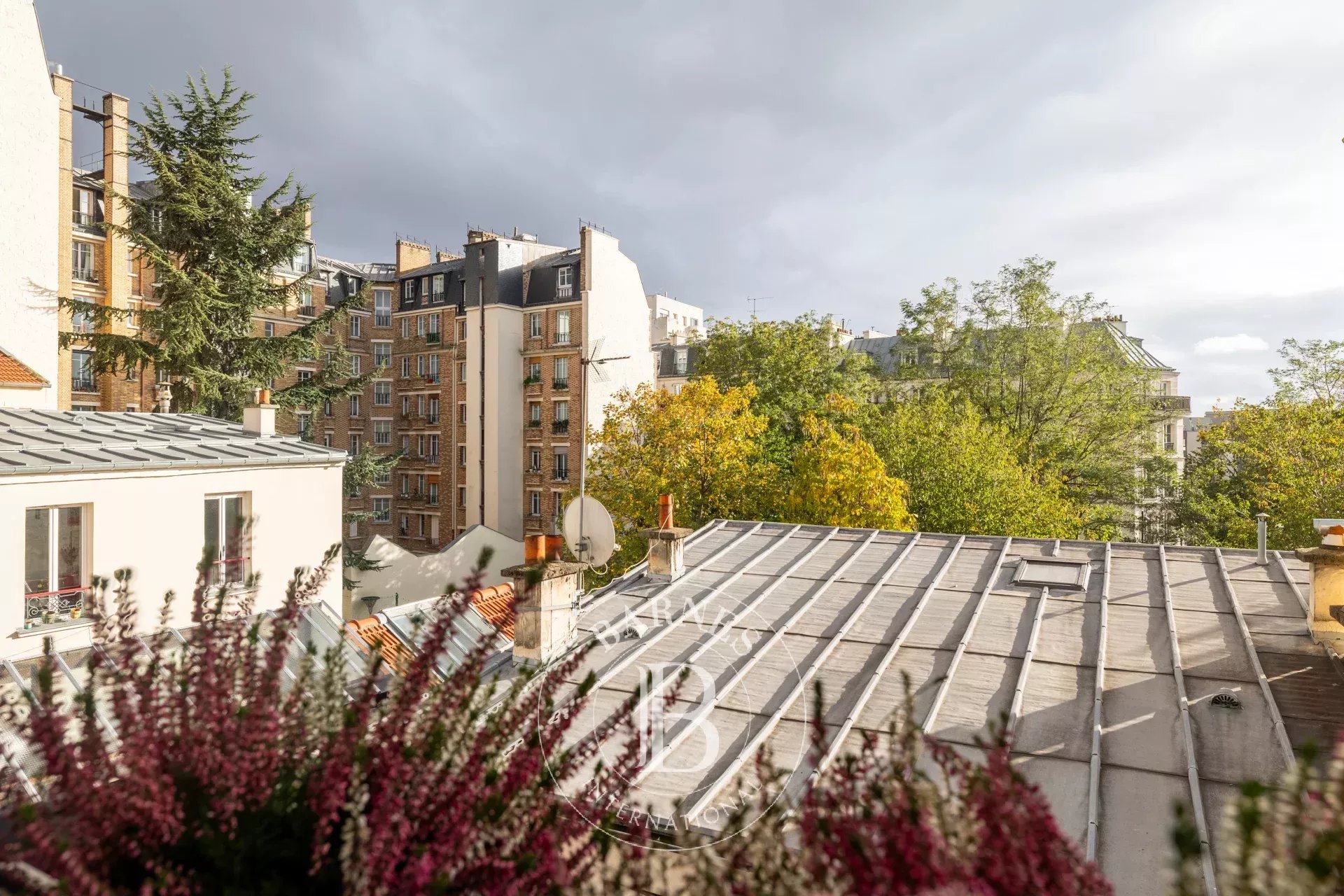 Daire Paris 10ème - picture 4