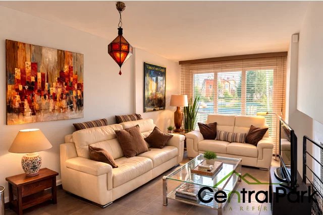 Maison familiale lumineuse à deux pas des bords de Marne et du RER A