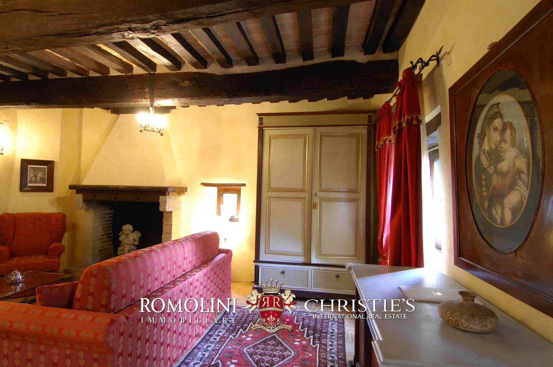 18 Bedroom Villa/Townhouse's Image 39