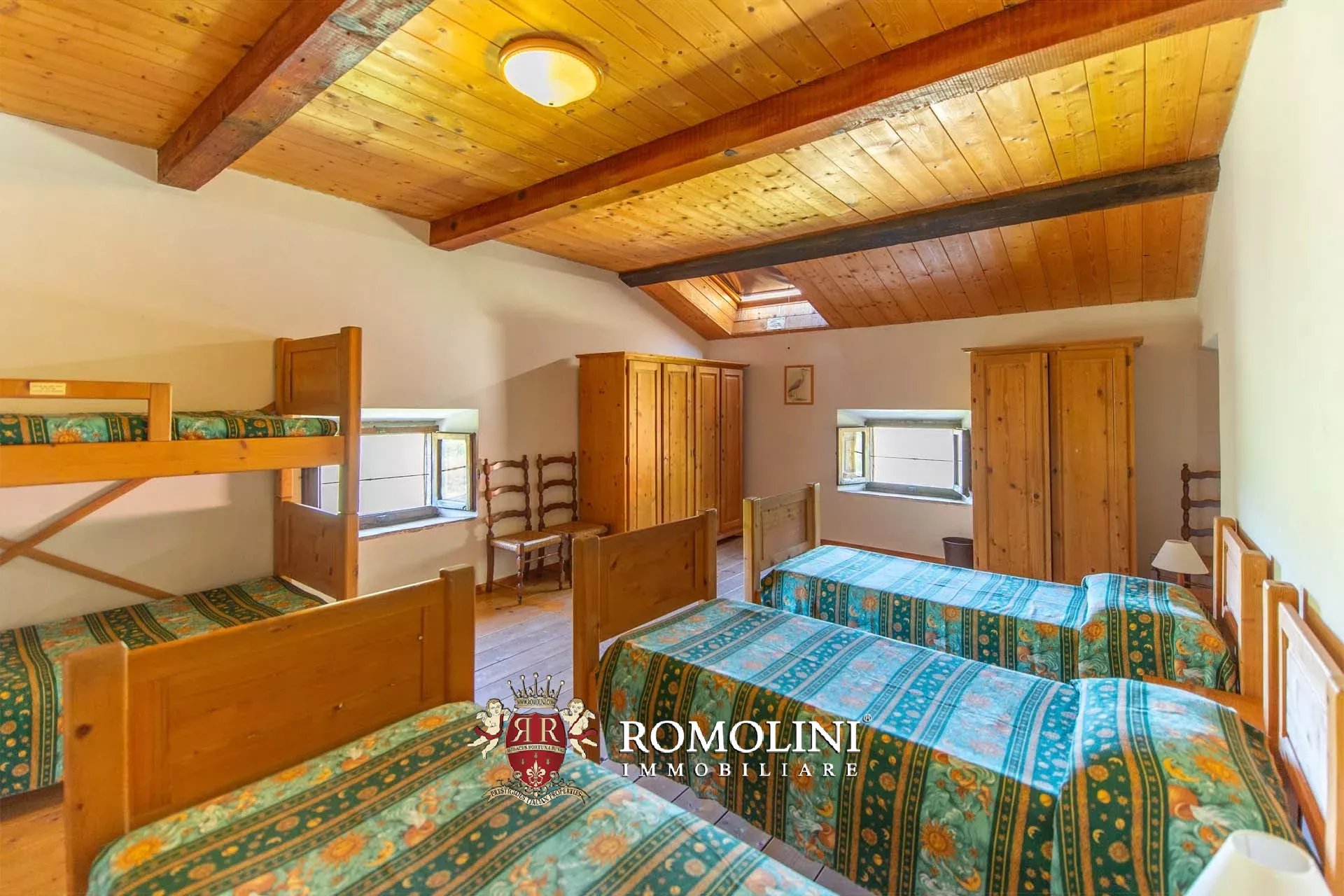 10 Bedroom Villa/Townhouse's Image 36
