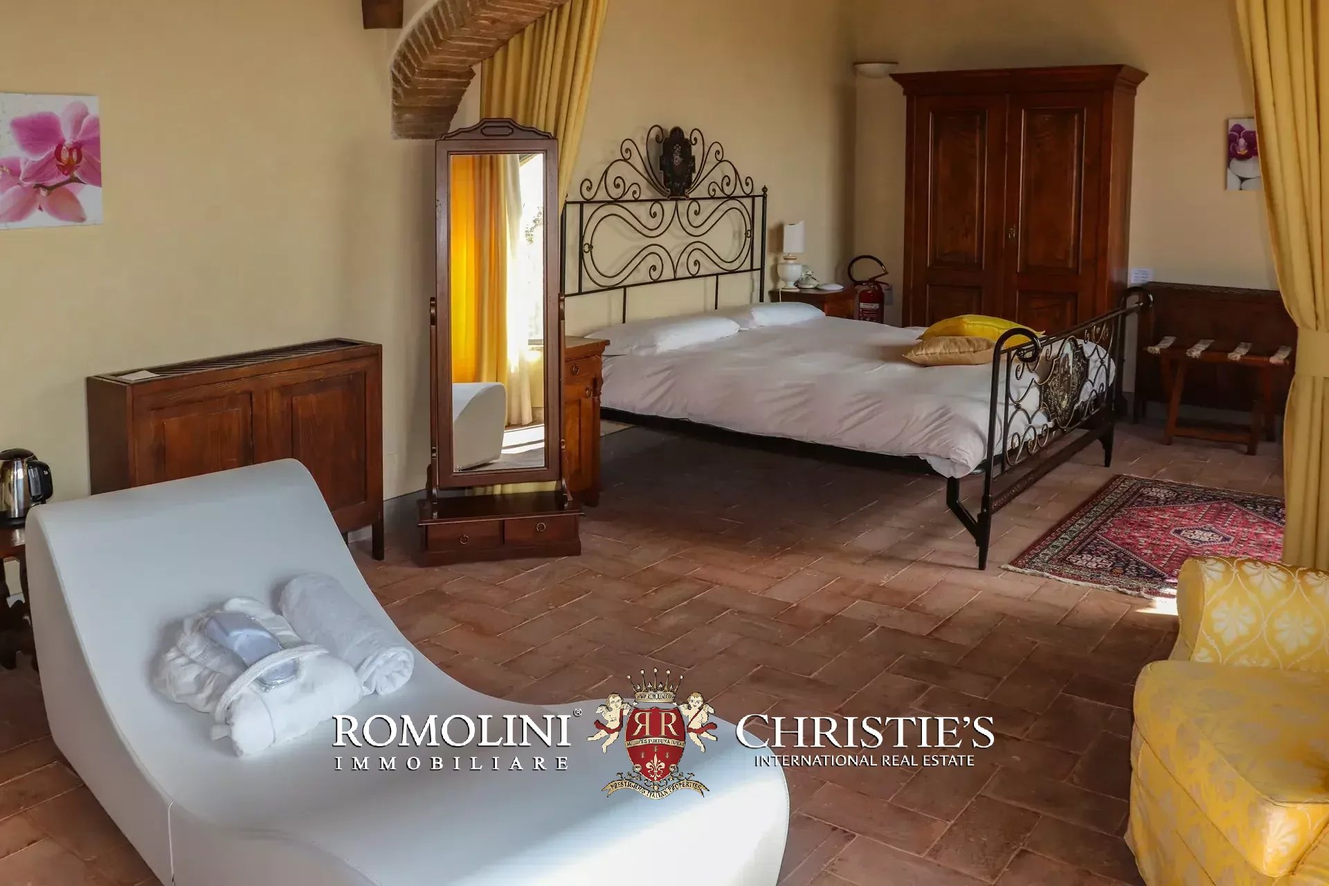 16 Bedroom Villa/Townhouse's Image 49