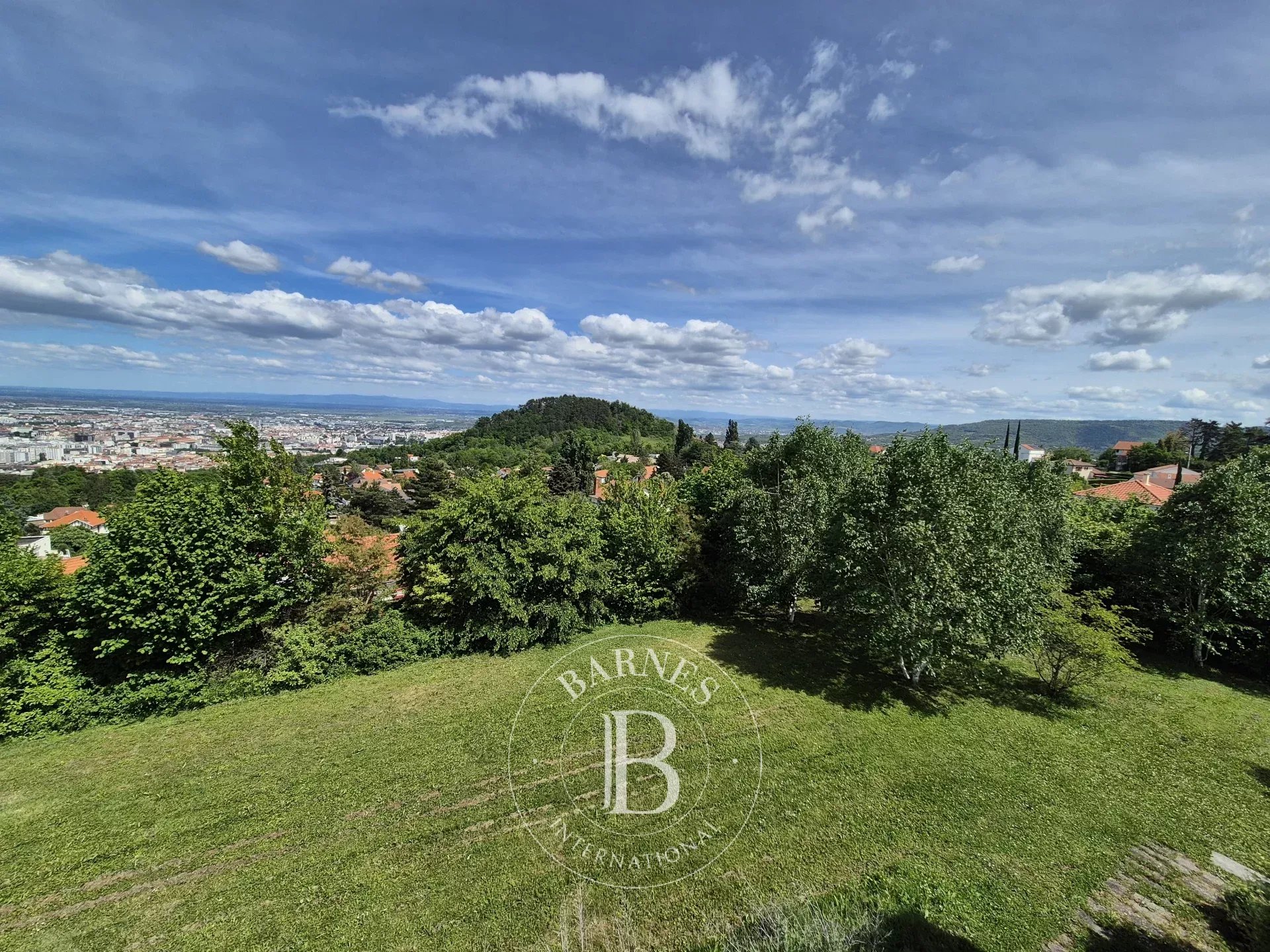 Maison Royat  -  ref 86625466 (picture 1)