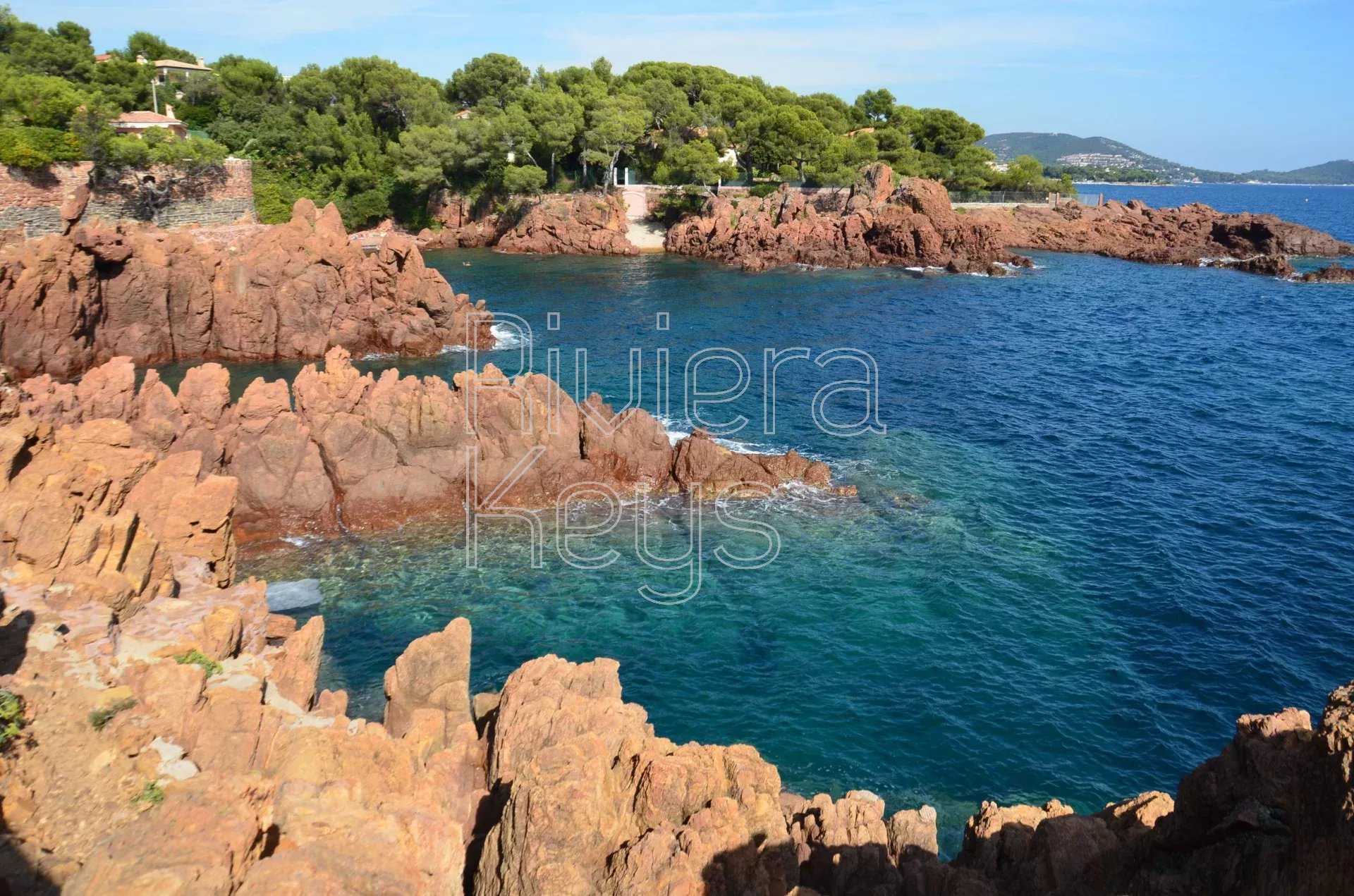 cap dramont roche corniche massif esterel cristallin volcanique méditerranée côte coast provence provençal mer gorge rocher escarpé ester var saint raphaël mandelieu alpes maritimes maritime littoral 
