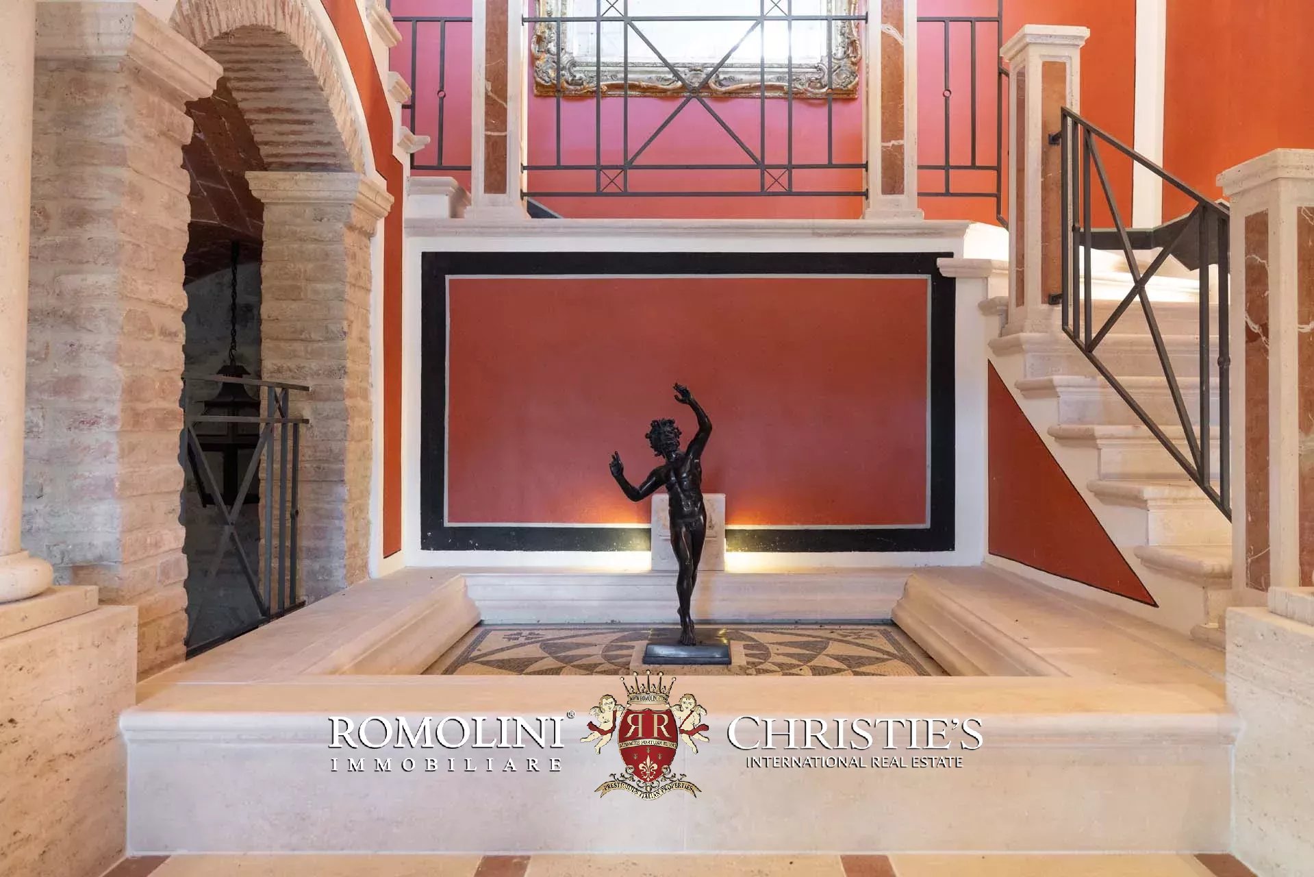 10 Bedroom Villa/Townhouse's Image 71
