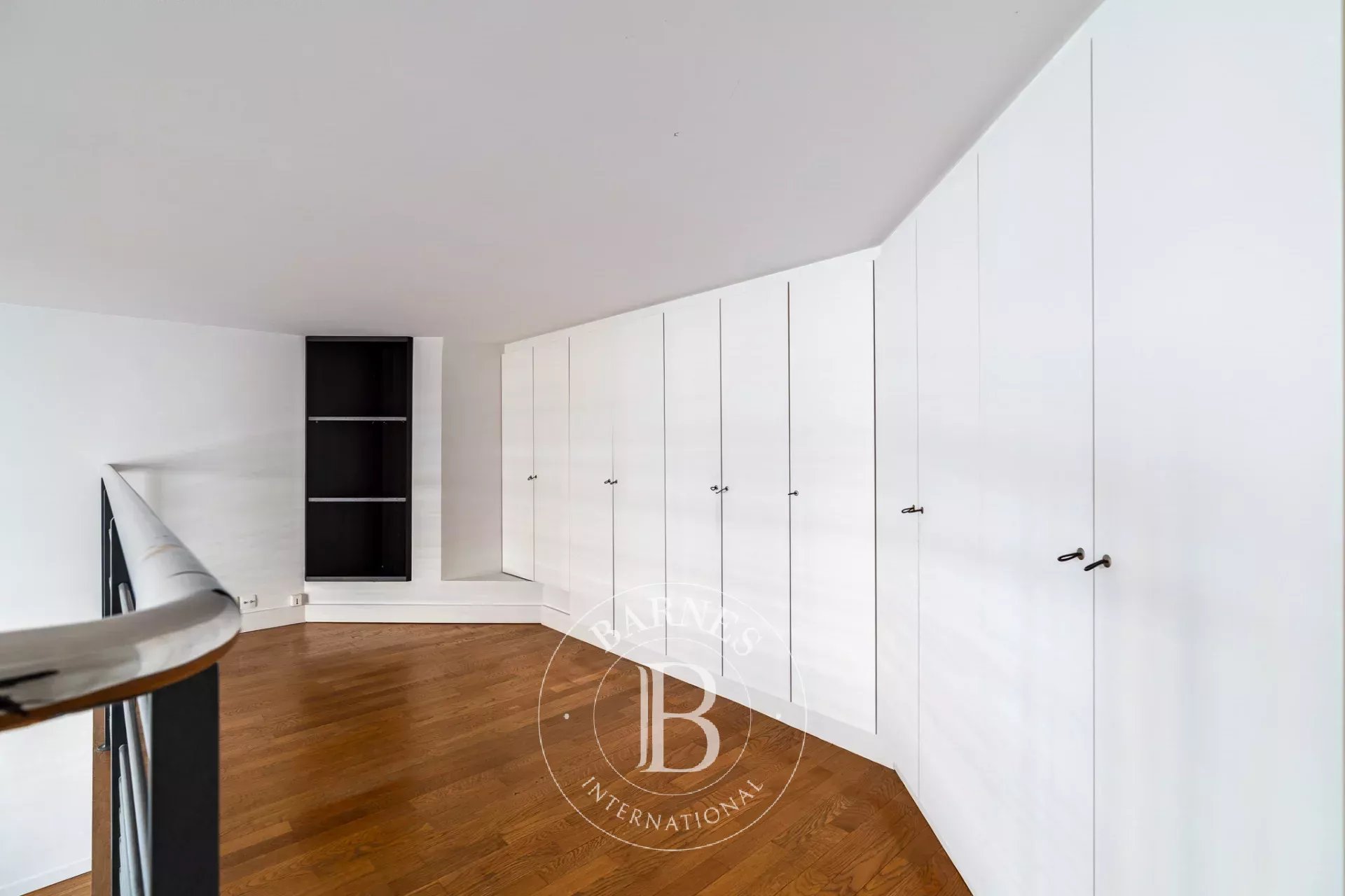 Paris  - Apartment 3 Bedrooms - picture 8