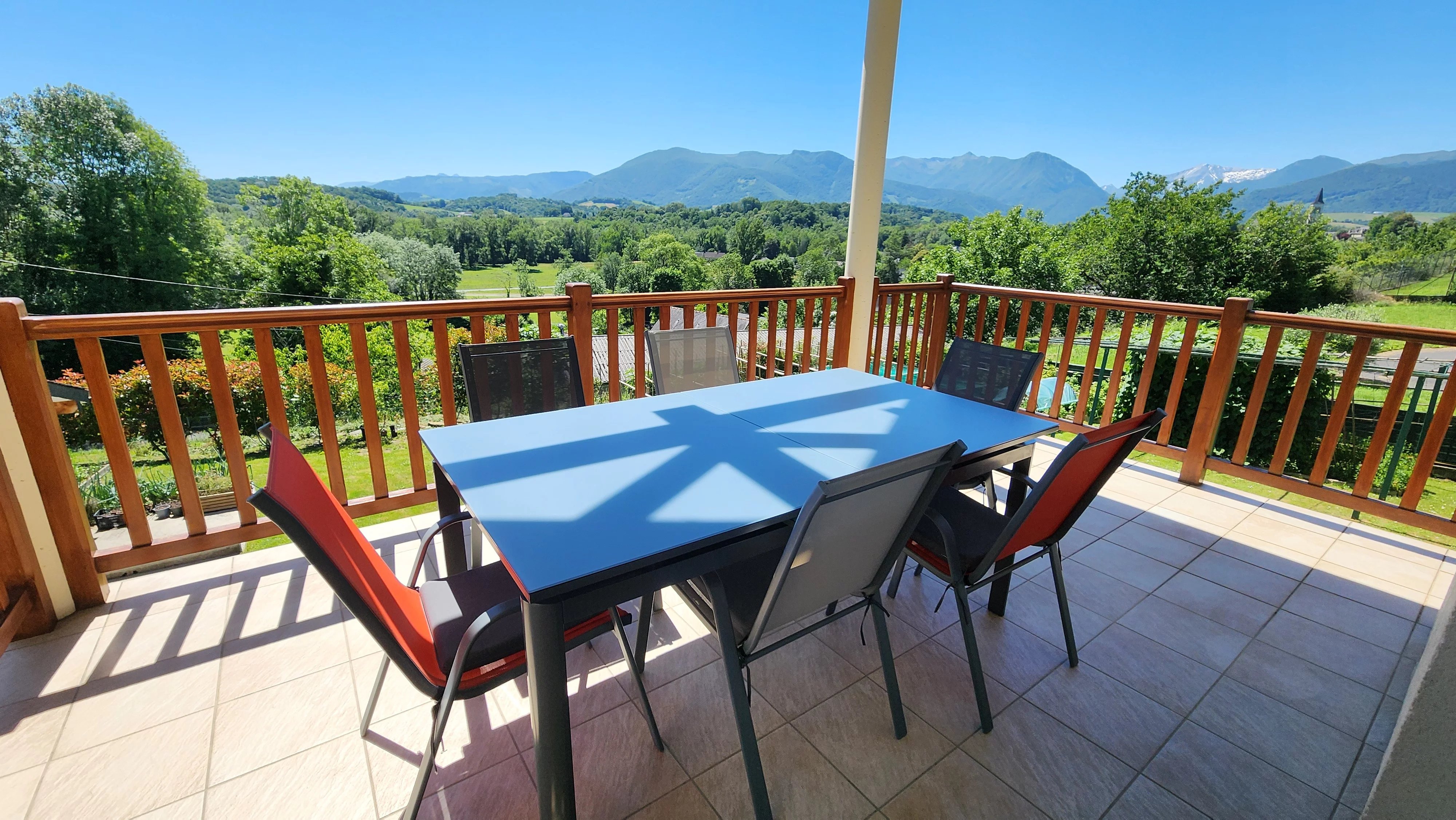 ASSON, A VENDRE Maison 139 m² avec sous sol et garage, vue Pyrénées,  terrain 1208 m²
