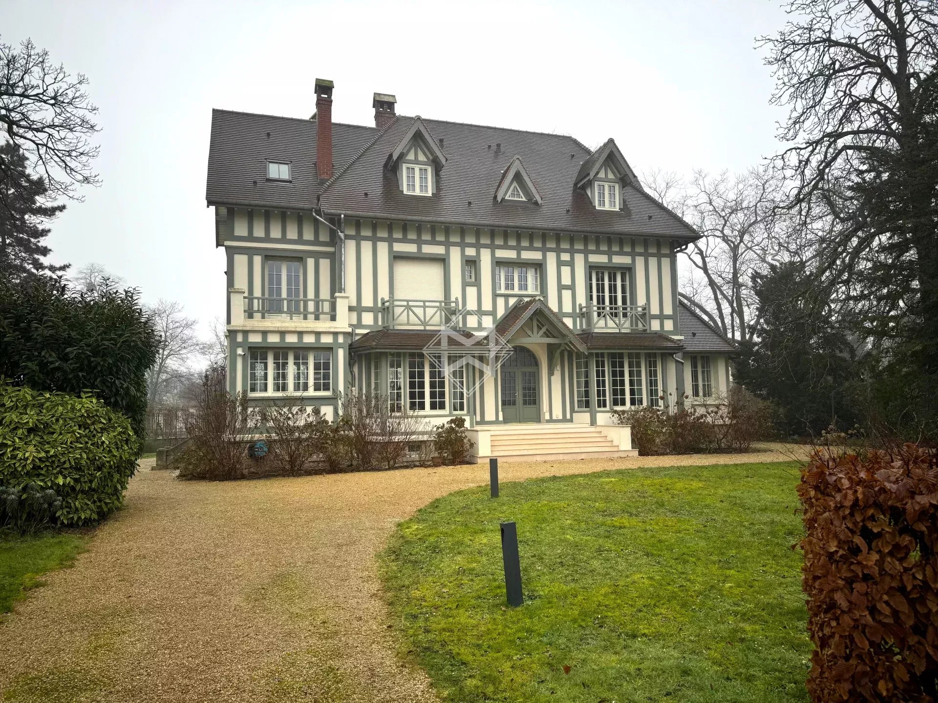 78110 LE VÉSINET VILLA