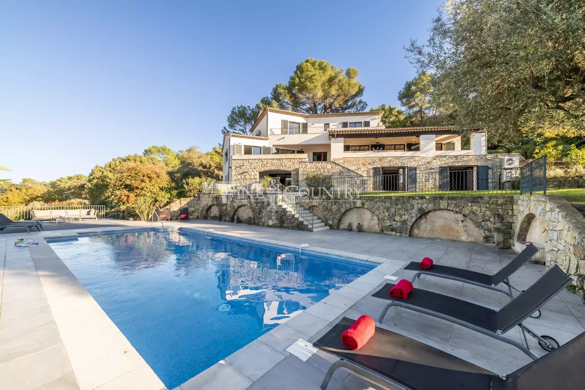 Photo of Villa For Sale in Valbonne