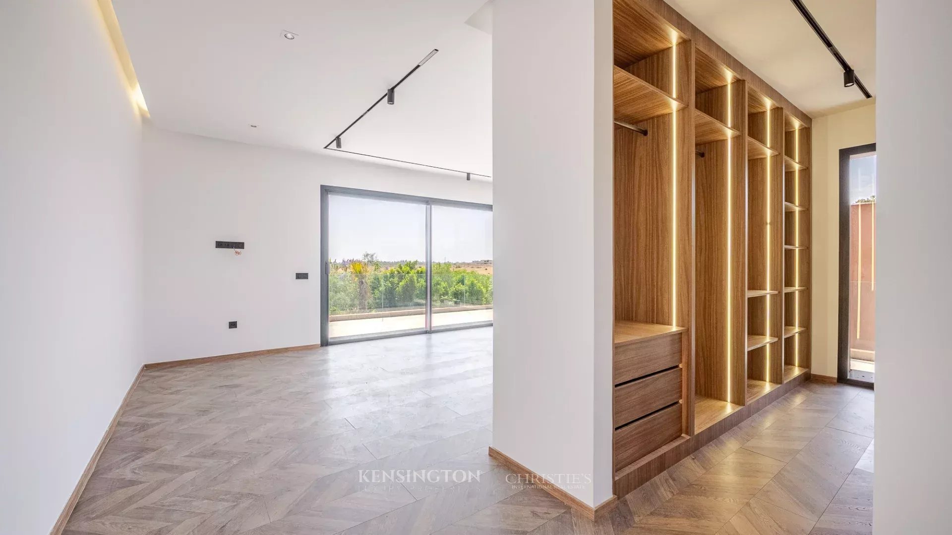 5 Bedroom Villa/Townhouse's Image 18