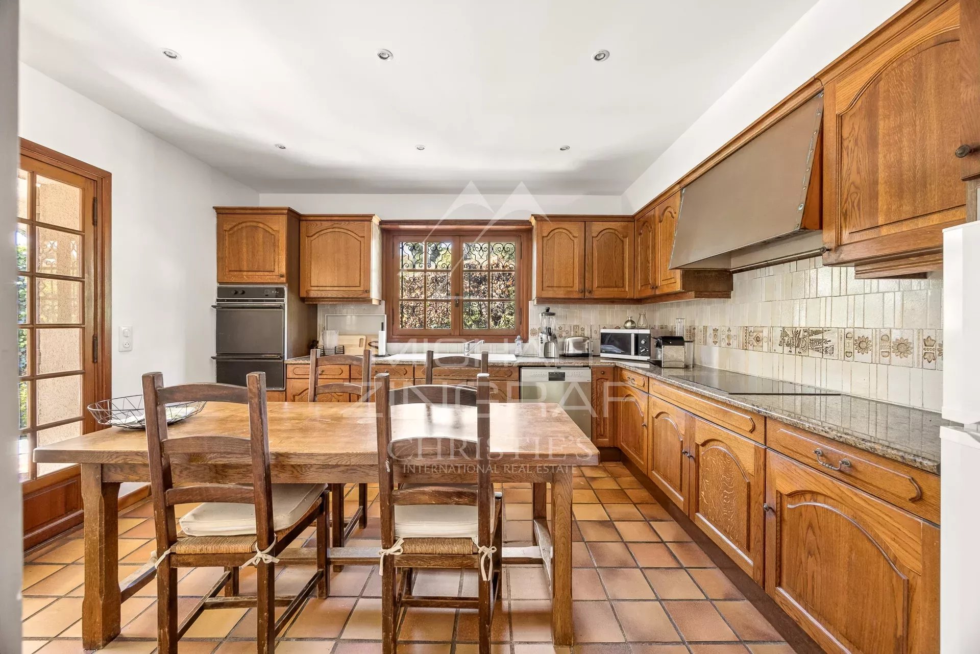 4 Bedroom Villa/Townhouse's Image 18