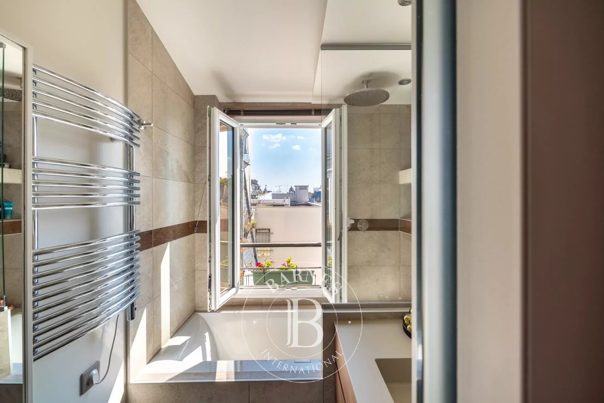 Daire Paris 3ème - picture 14