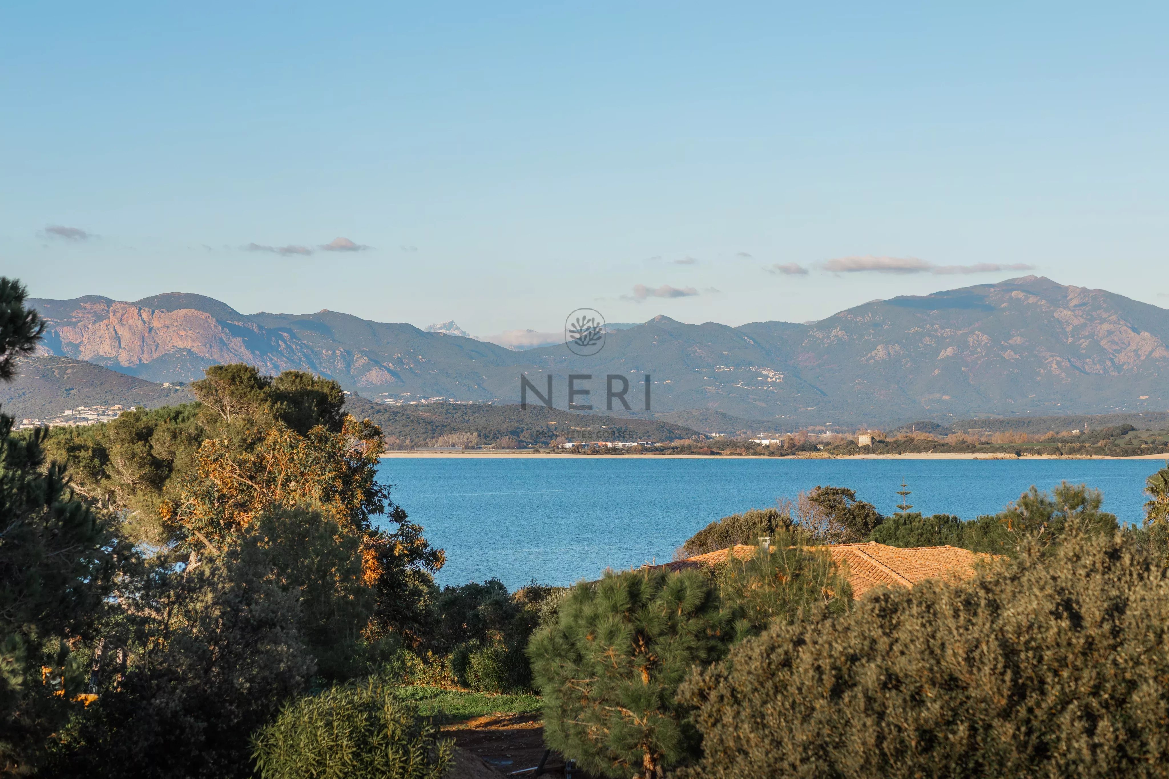 Emplacement privilégié à deux pas de la me