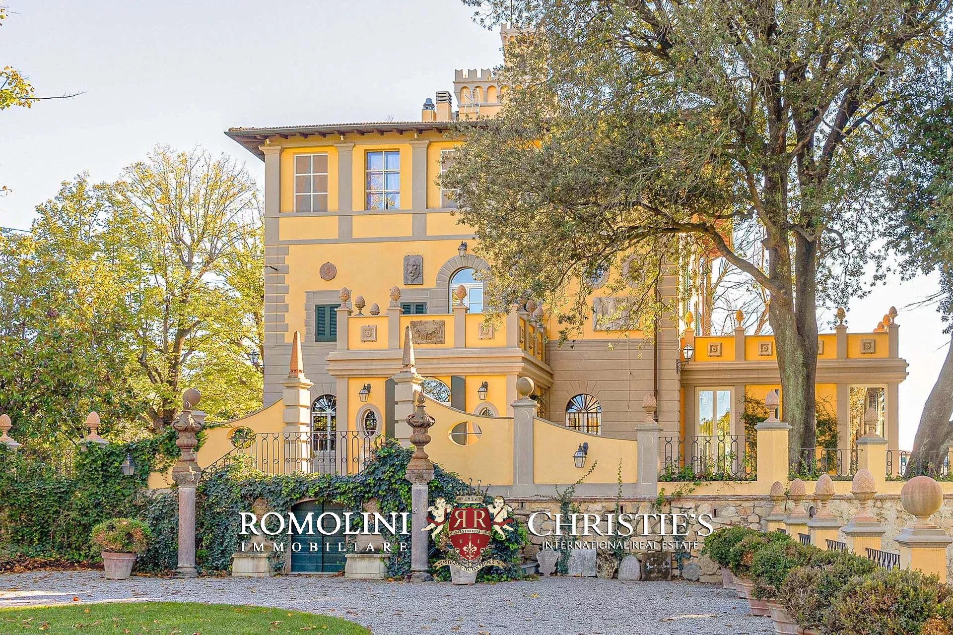 27 Bedroom Villa/Townhouse's Image 7