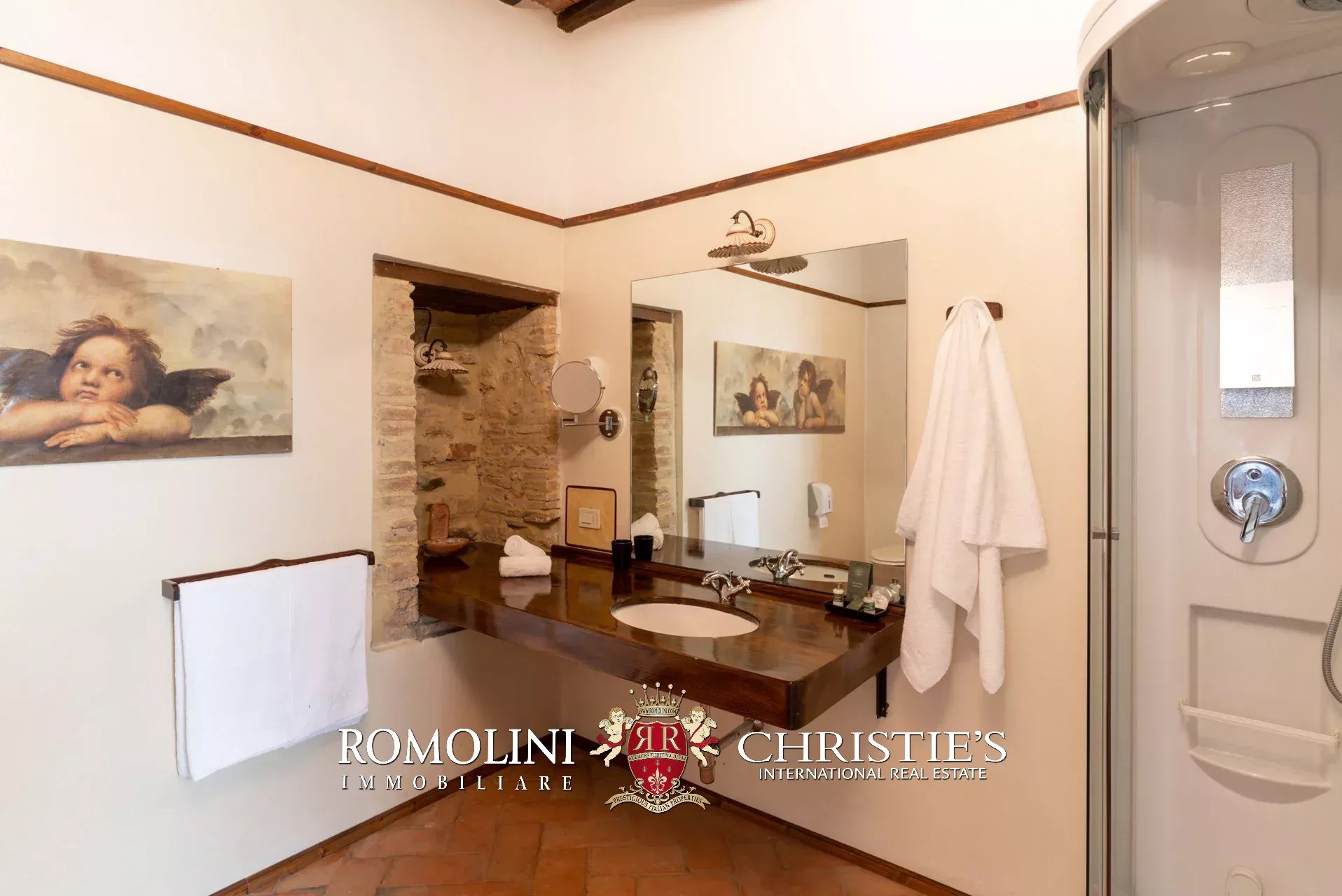 13 Bedroom Villa/Townhouse's Image 84