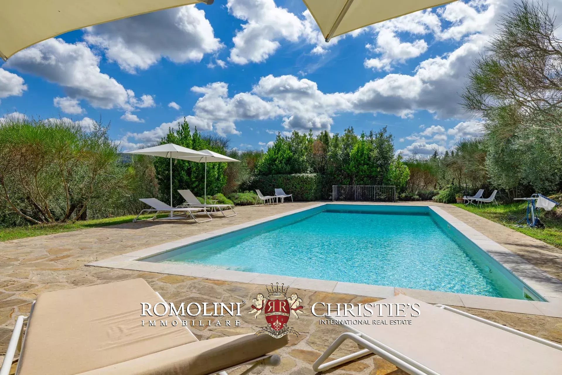 4 Bedroom Villa/Townhouse's Image 14