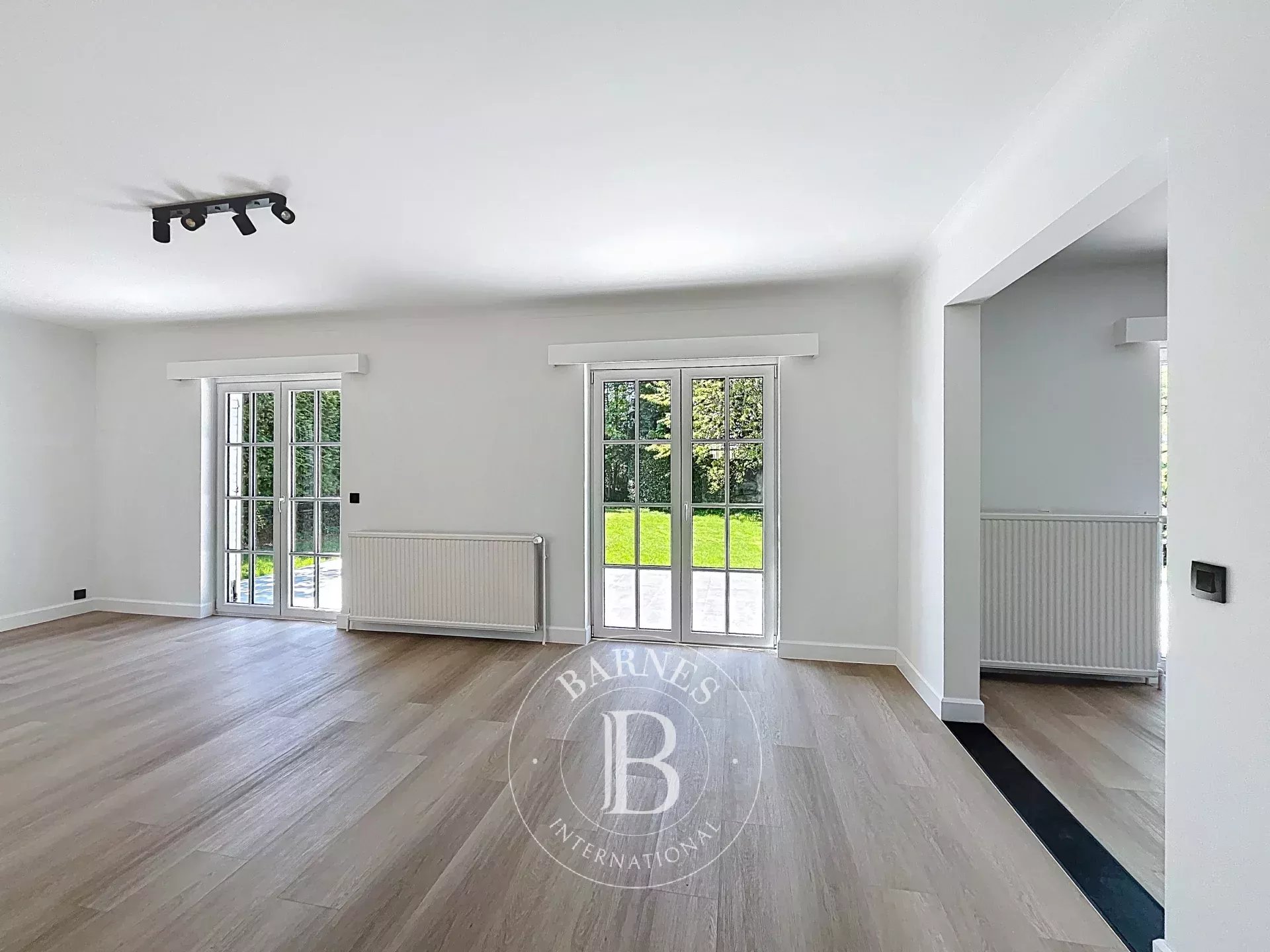 Villa fully renovated in 2025 in the heart of Waterloo.