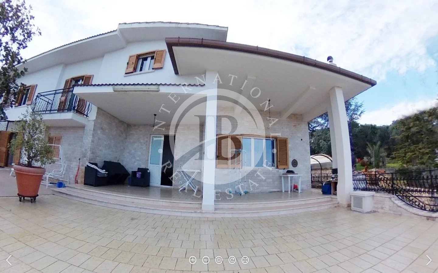 Villa in Fasano - view 1