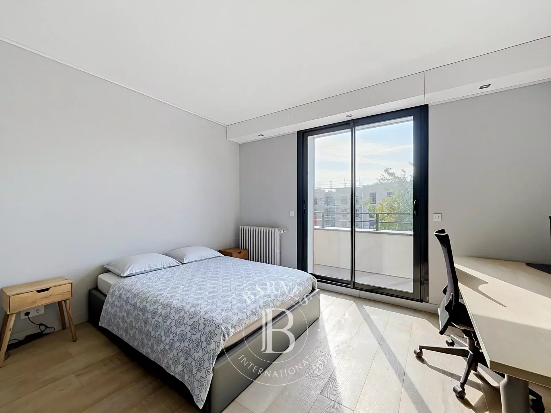 Issy-les-Moulineaux  - Maison 6 Pi&egrave;ces 4 Chambres - picture 11