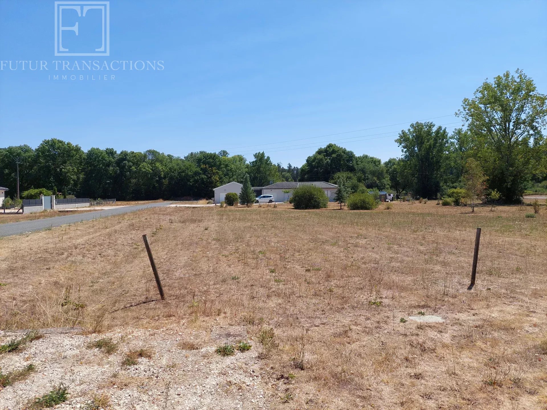 Terrain viabilisé de 1129 m²