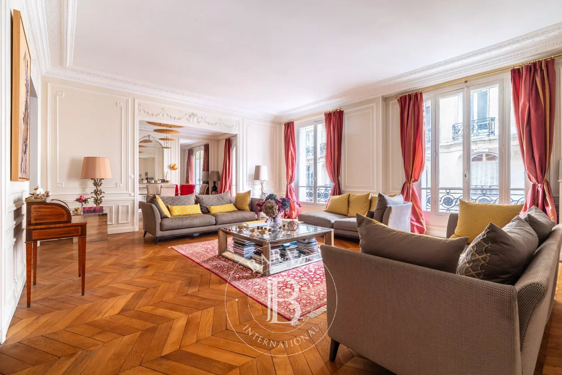 Paris  - Apartment 4 Bedrooms - picture 4