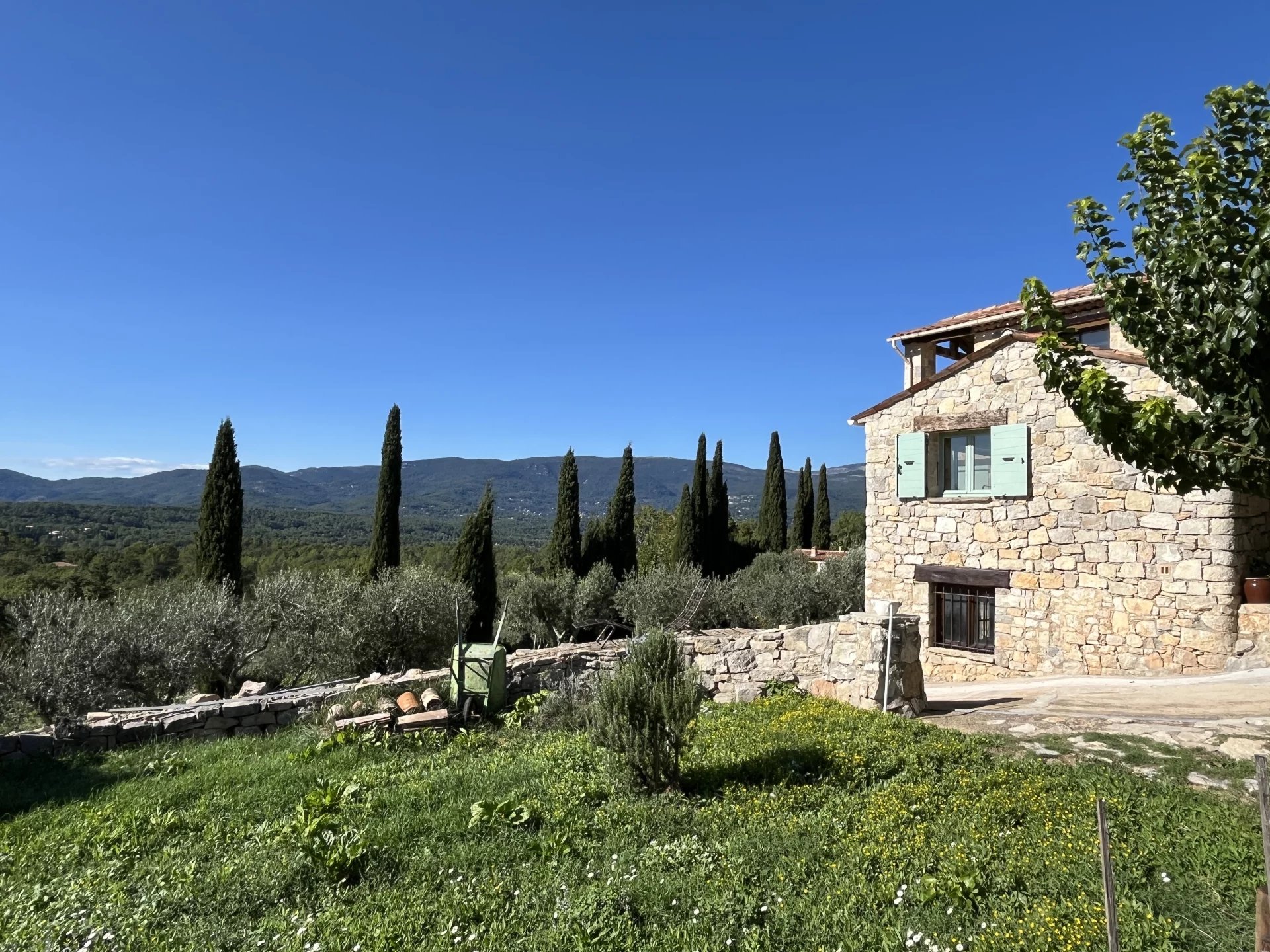 Old stone mas with amazing panoramic view - FAYENCE