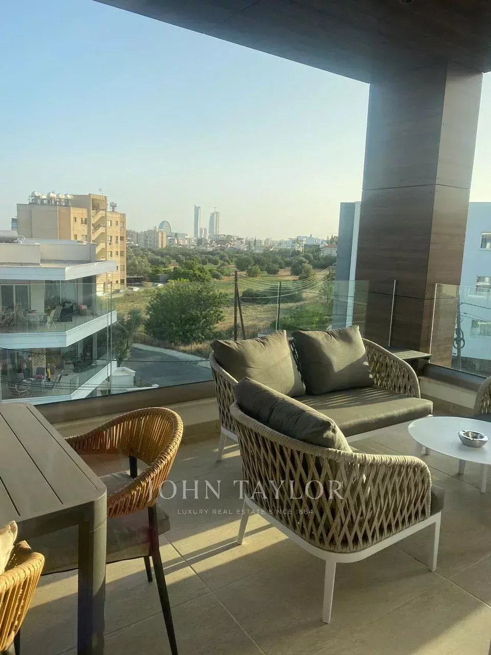 Mieszkanie 3 pokoi 124 m² Jermasoja, Cypr