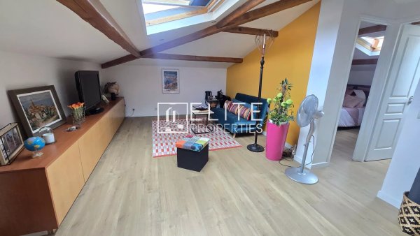 HOUSE WITH 6 ROOMS + GARAGE AND PARKING – LE CANNET — photo 7