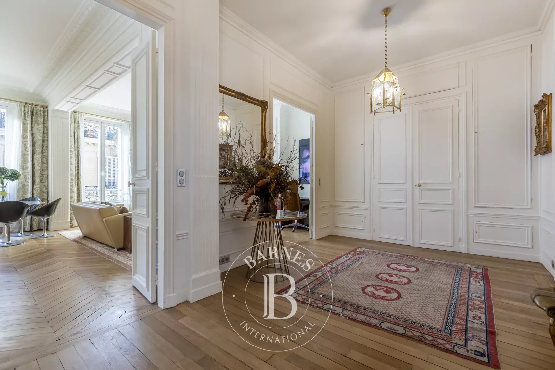 Daire Paris 8ème - picture 5